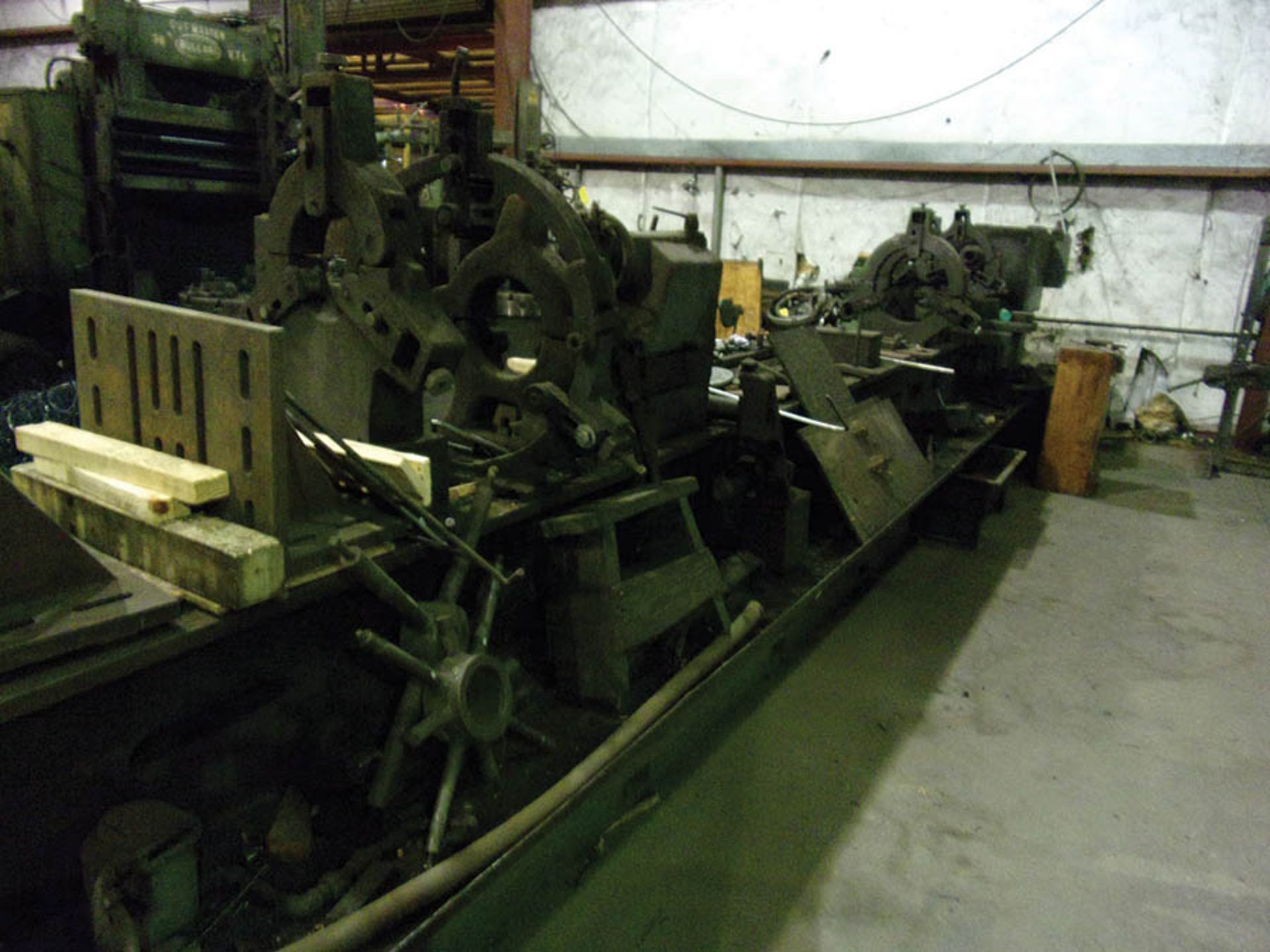 INDUSTRIAL LATHE - Image 3 of 3