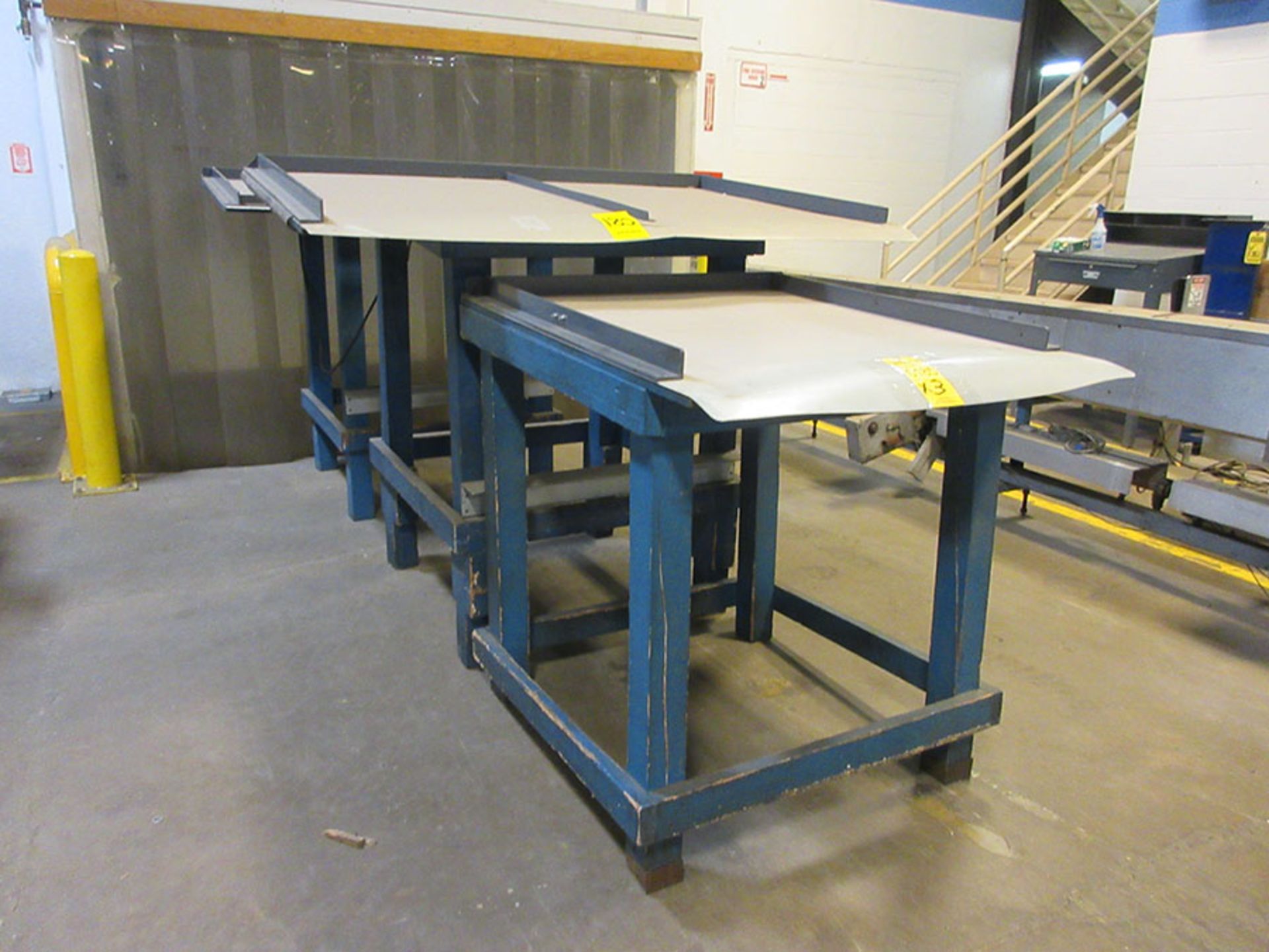 PACKAGING LINE TABLES (X3)