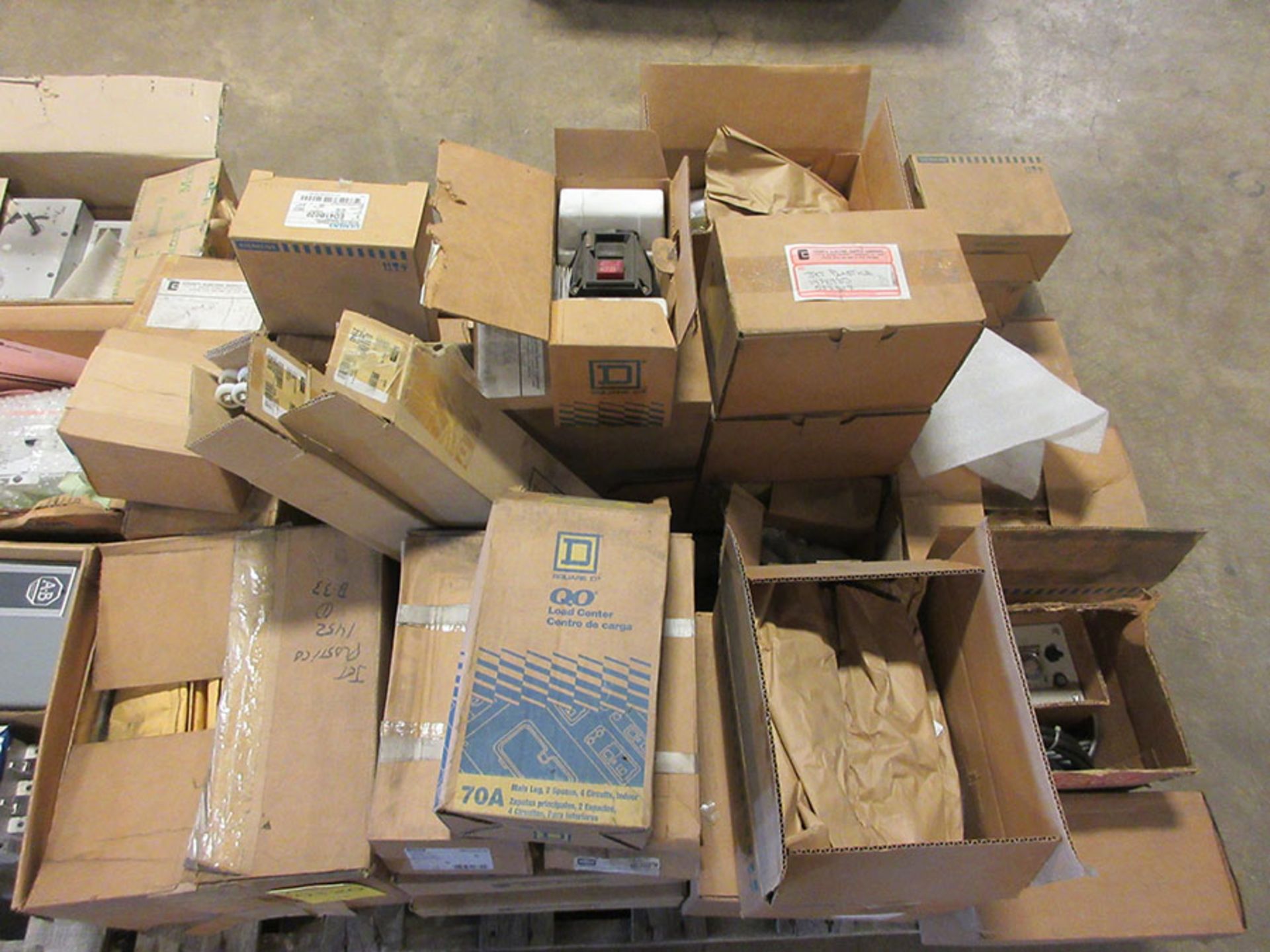 PALLET OF ENCLOSURES, CONNECTORS, AND STARTERS