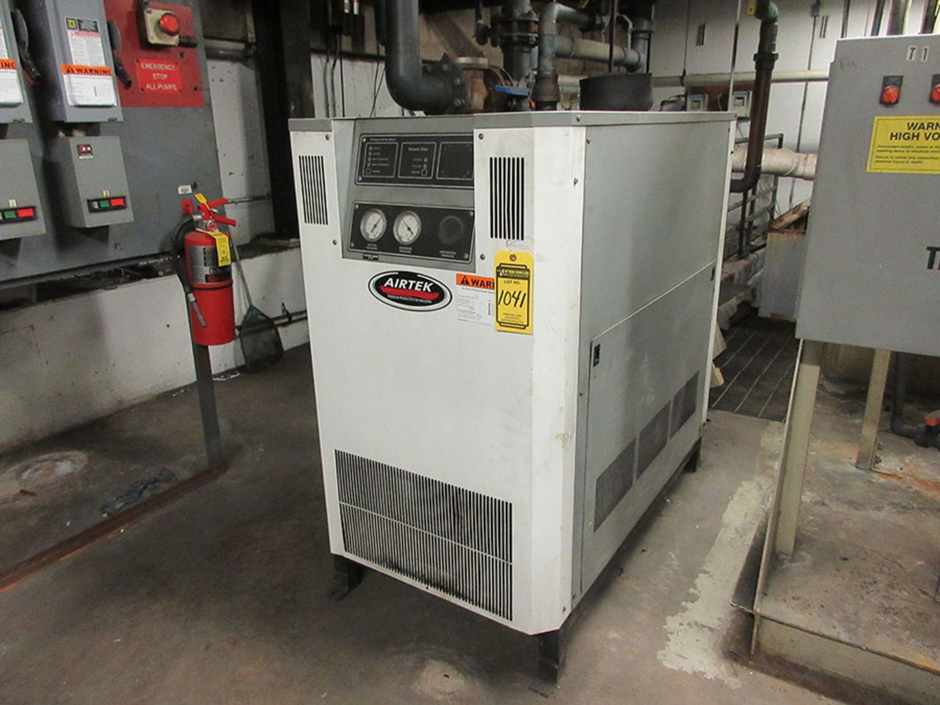 AIRTEK REFRIGERATED AIR DRYER; MODEL ES400, 200 PSIG, 2HP, R22, S/N D9D-D08263 - Image 2 of 2