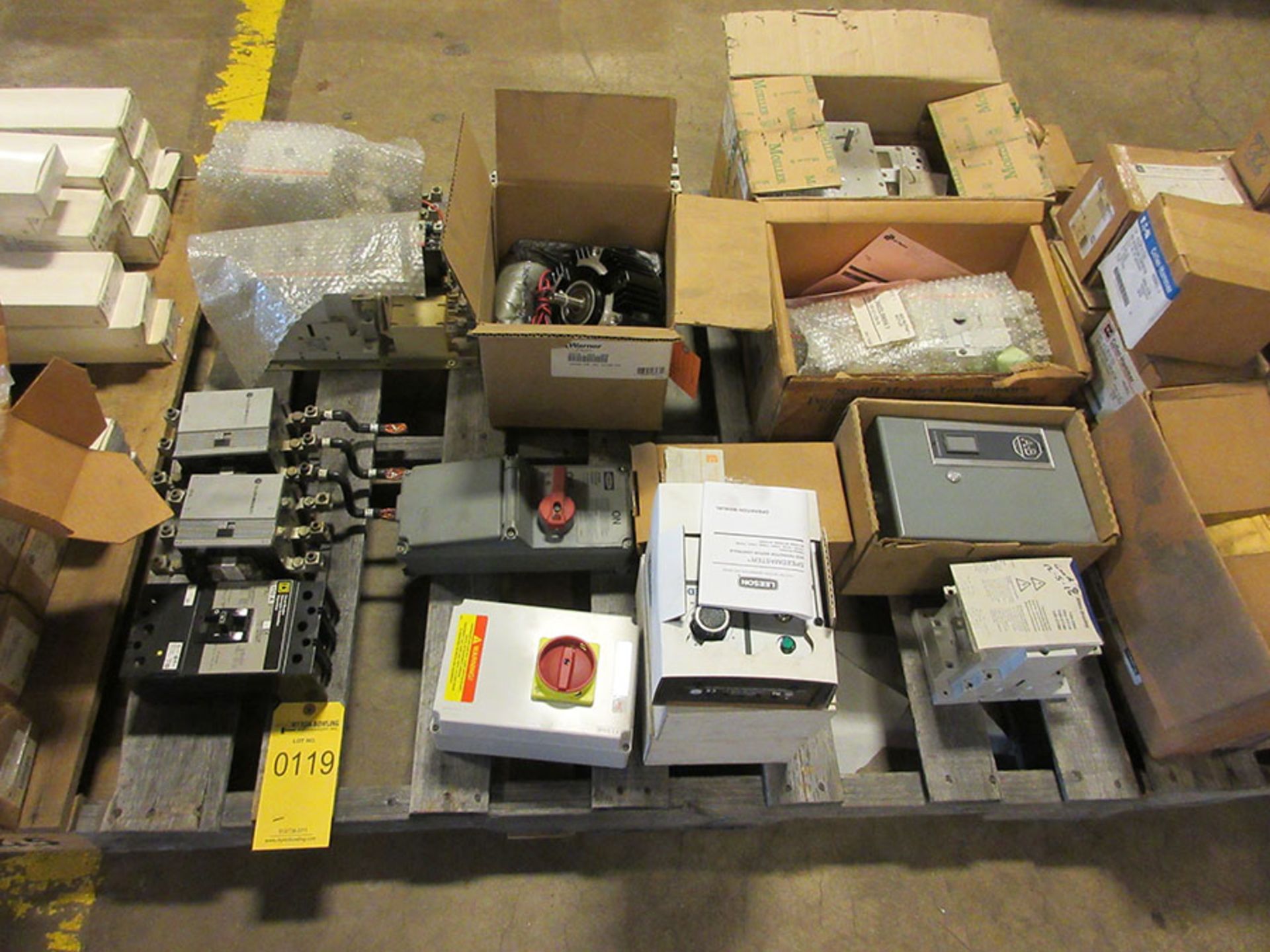 PALLET WITH CIRCUIT BREAKERS & MOTOR CONTROLLERS