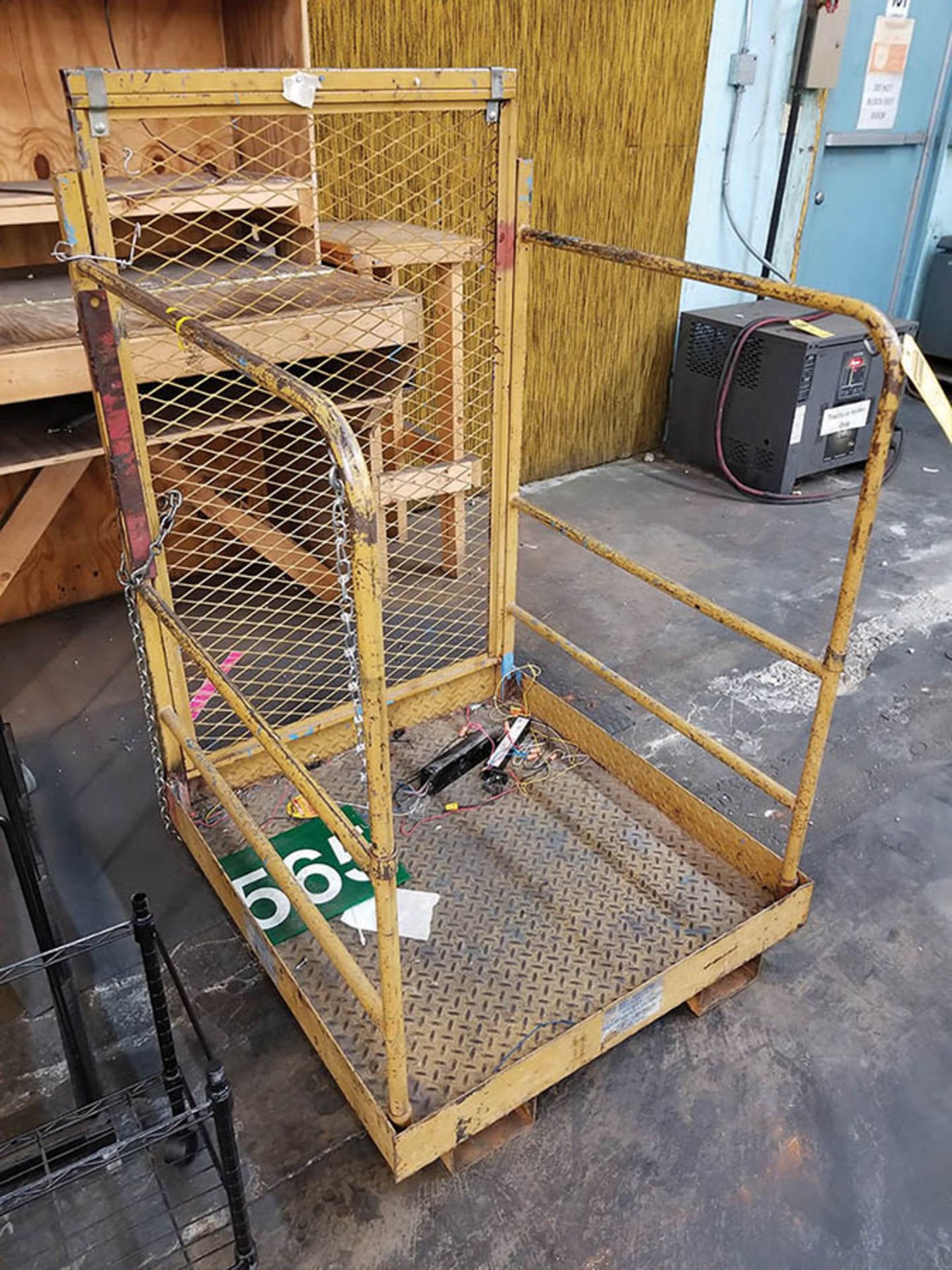 31" X 34" X 42" FORKLIFT MAN BASKET, SWINGING CAGE DOOR - Image 3 of 3