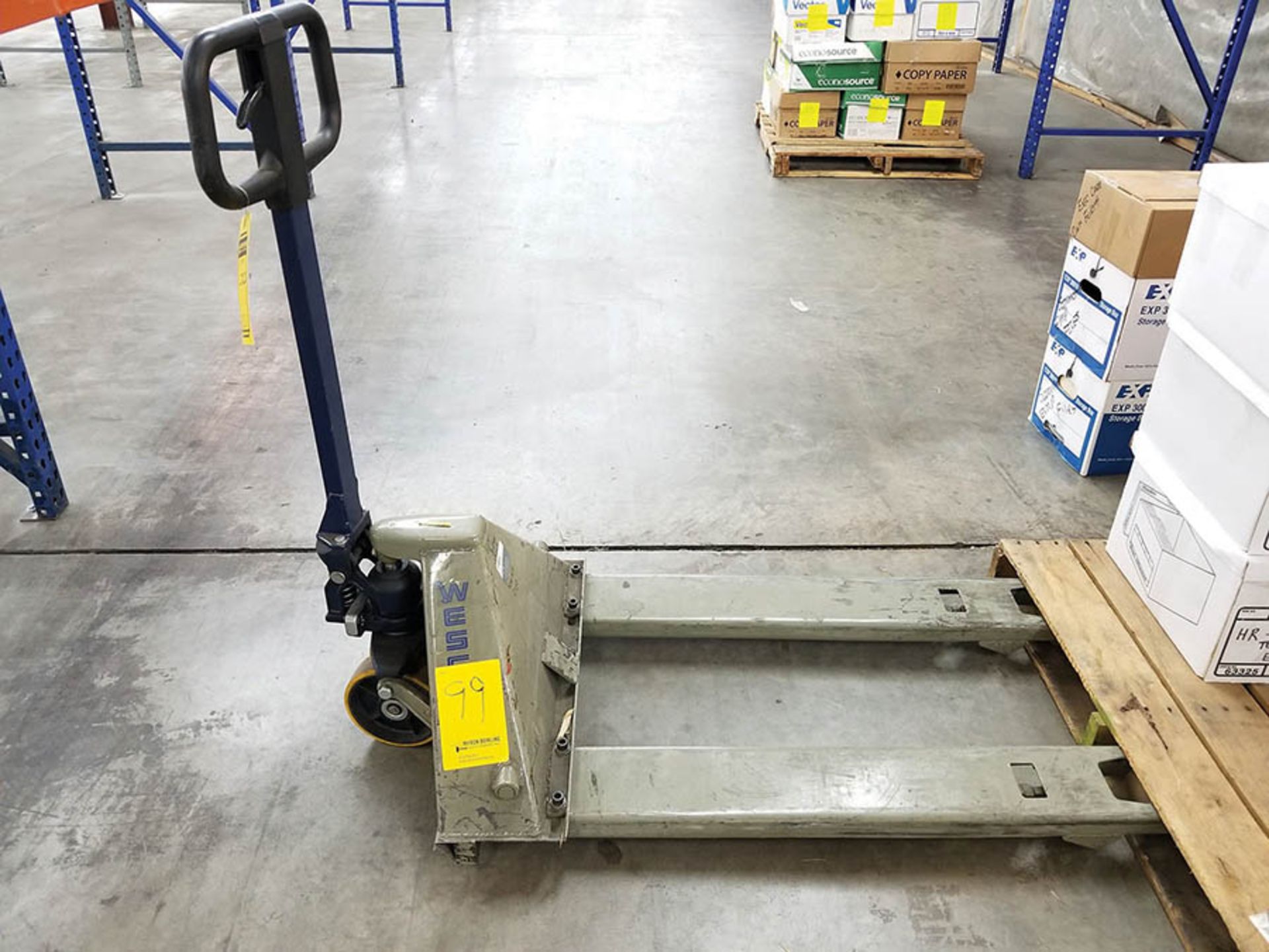 (1) ML55 5500 LB. HYDRAULIC PALLET JACK & (1) WESCO 5500 LB. HYDRAULIC PALLET JACK - Image 3 of 4