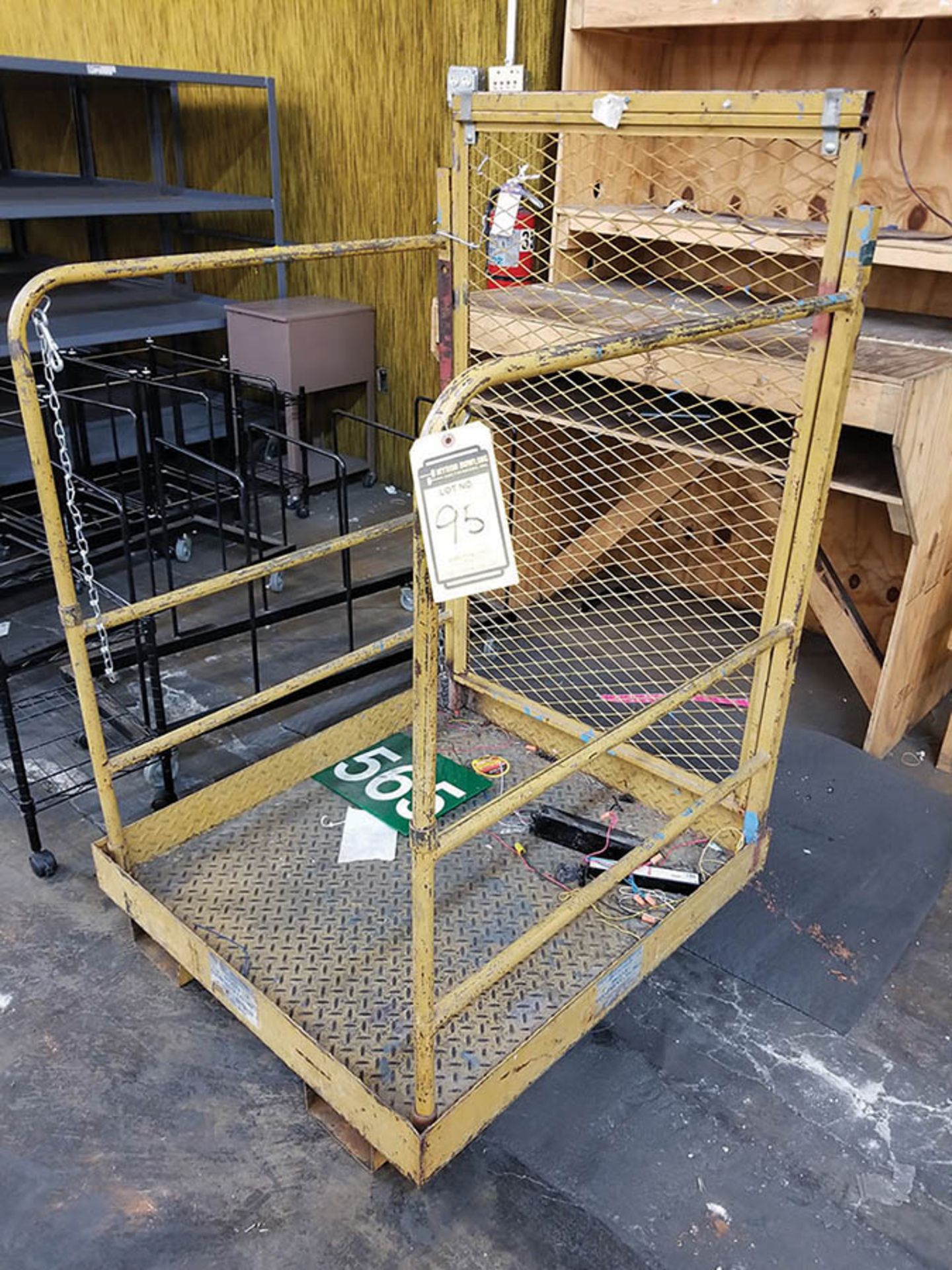 31" X 34" X 42" FORKLIFT MAN BASKET, SWINGING CAGE DOOR