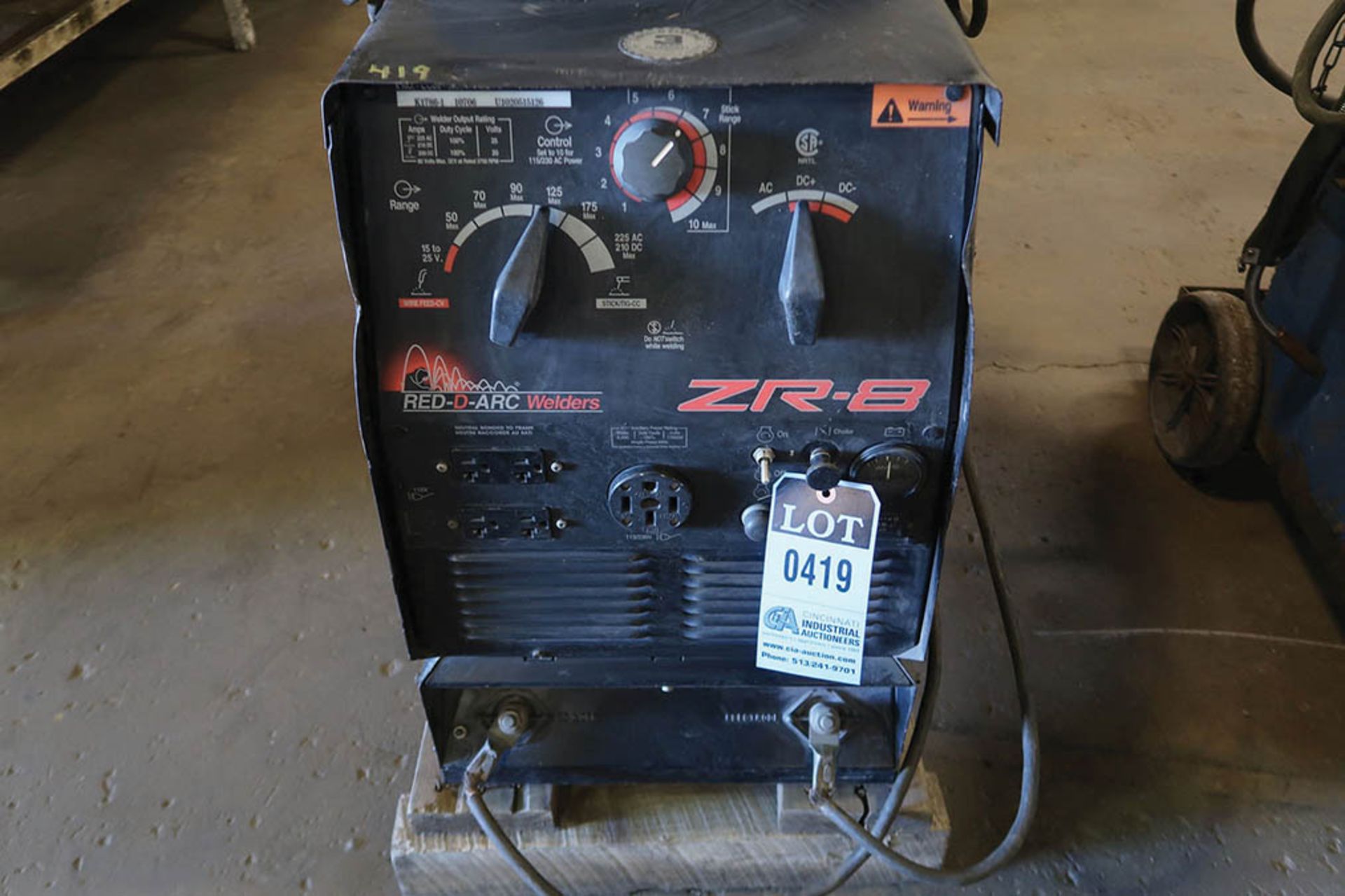 225-AMP RED-D-ARC MODEL ZR-8 GASOLINE POWERED ARC WELDER/ GENERATOR; S/N 41020515126, 253 HOURS - Image 2 of 4