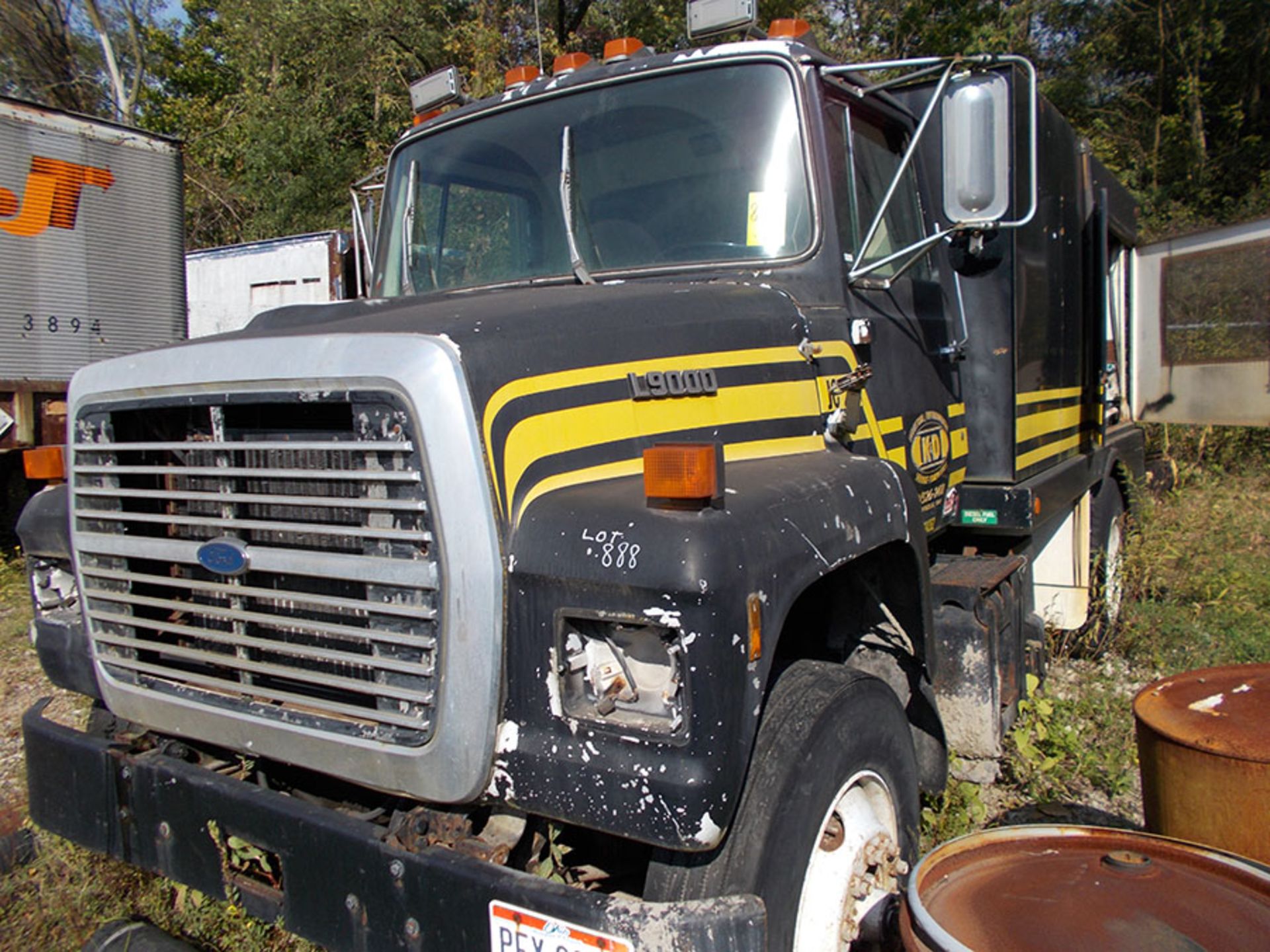 1989 FORD L900 JET TRUCK; 292,033 MILES, VIN 1FDYR90L0KVA00816, CUMMINS DIESEL, MODEL LTA10, WITH