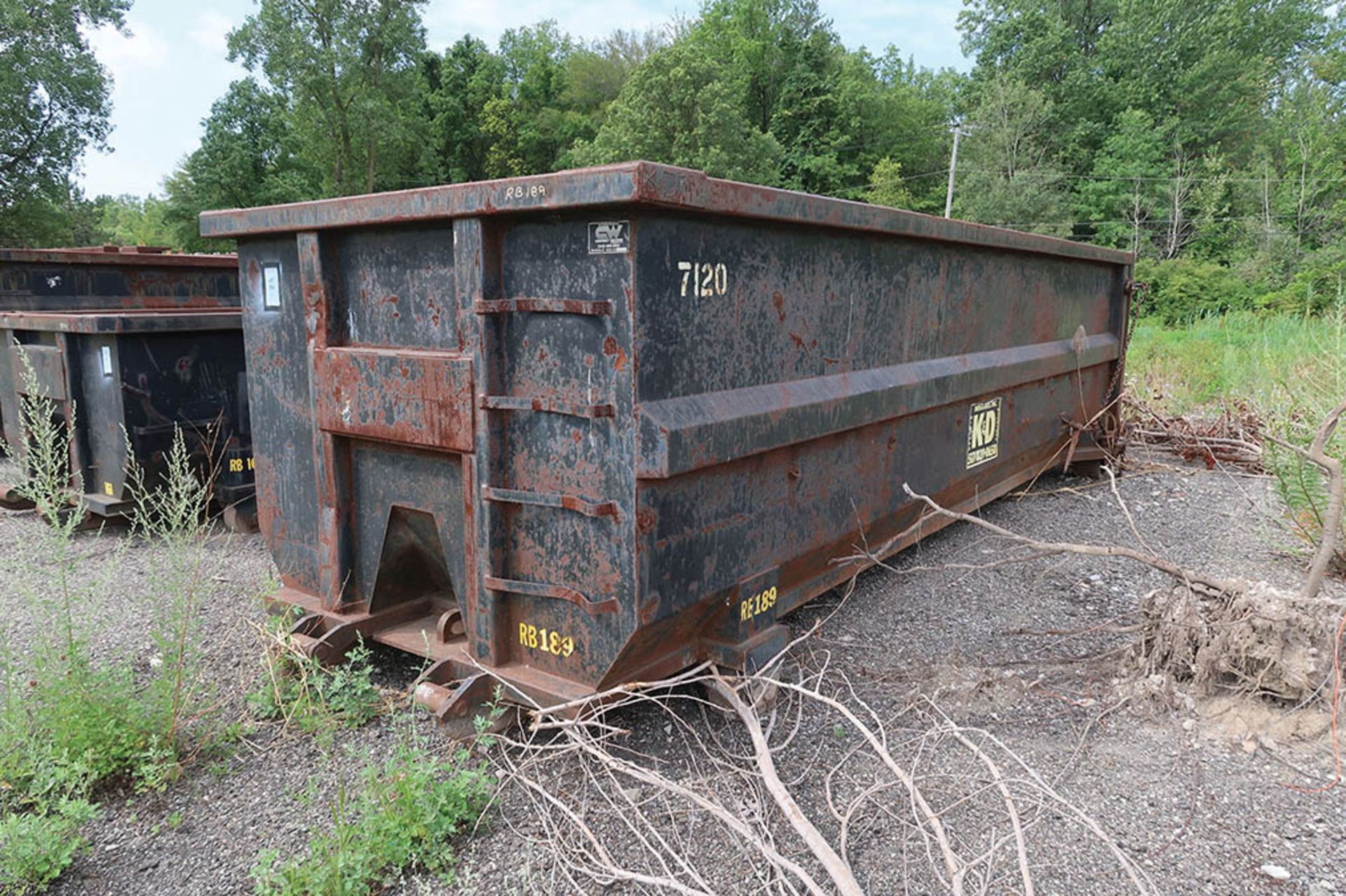 30 CUBIC YARD ROLL OFF CONTAINER, RB189