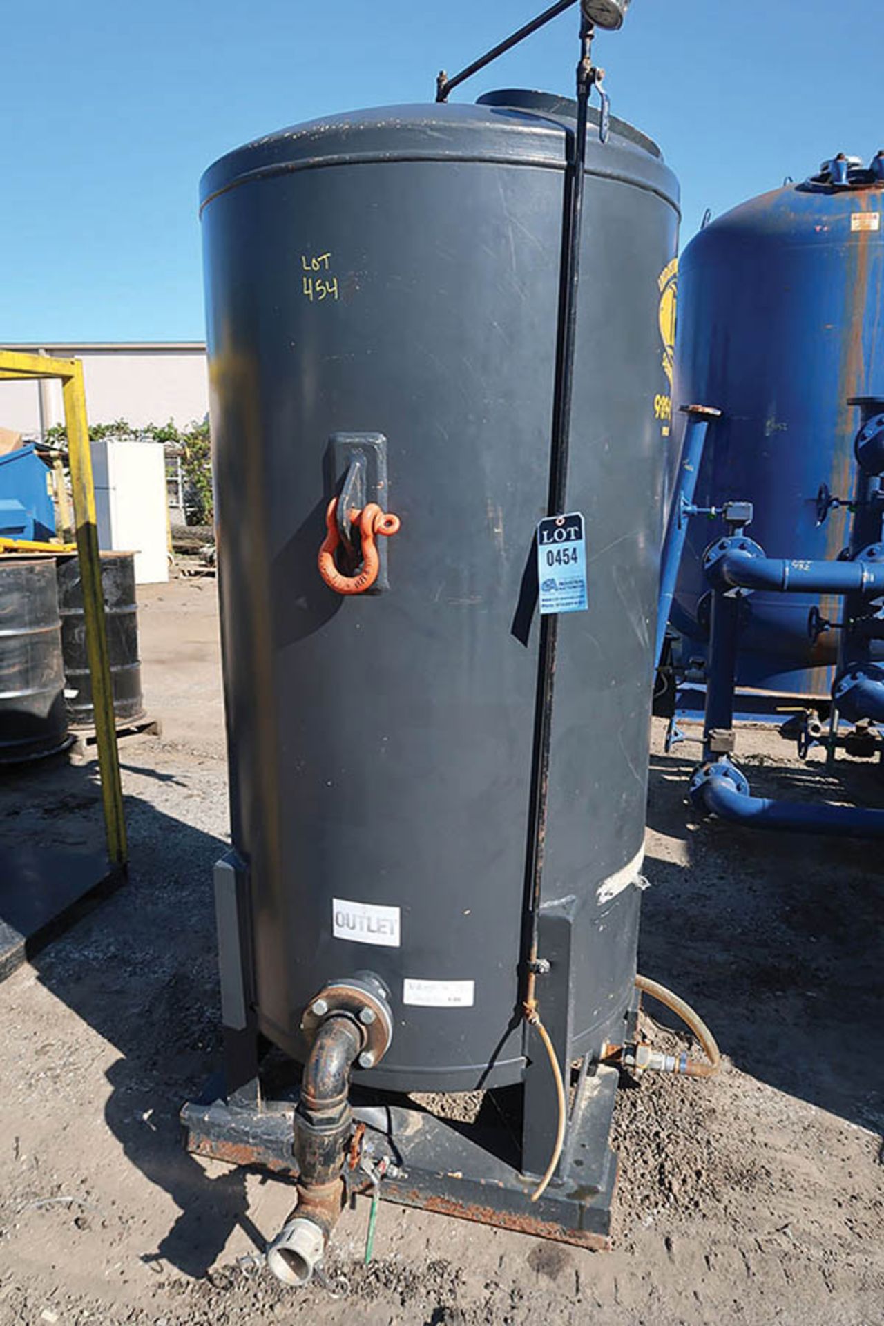 (2) FILTRATION TANKS ***LOCATED IN MIDLAND, MICHIGAN** - Image 2 of 4