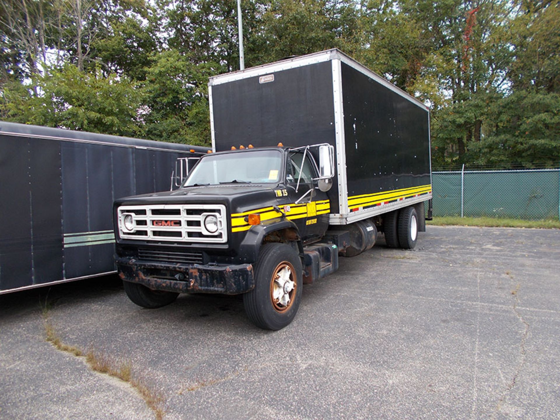 1990 GMC BOX TRUCK WITH WATER BLASTER; 213,780 MILES, VIN# 1GDL7D1F7LV504633, WATER BLASTER