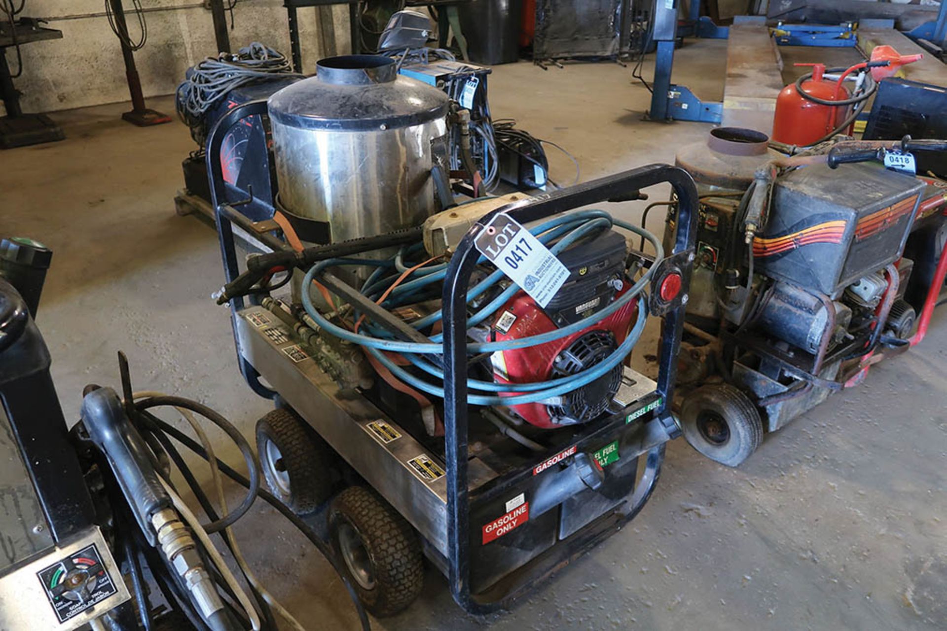 AALADIN MODEL 41-530BC GAS AND DIESEL POWERED HOT WATER POWER WASH, 3,000 PSI ***LOCATED IN MIDLAND,