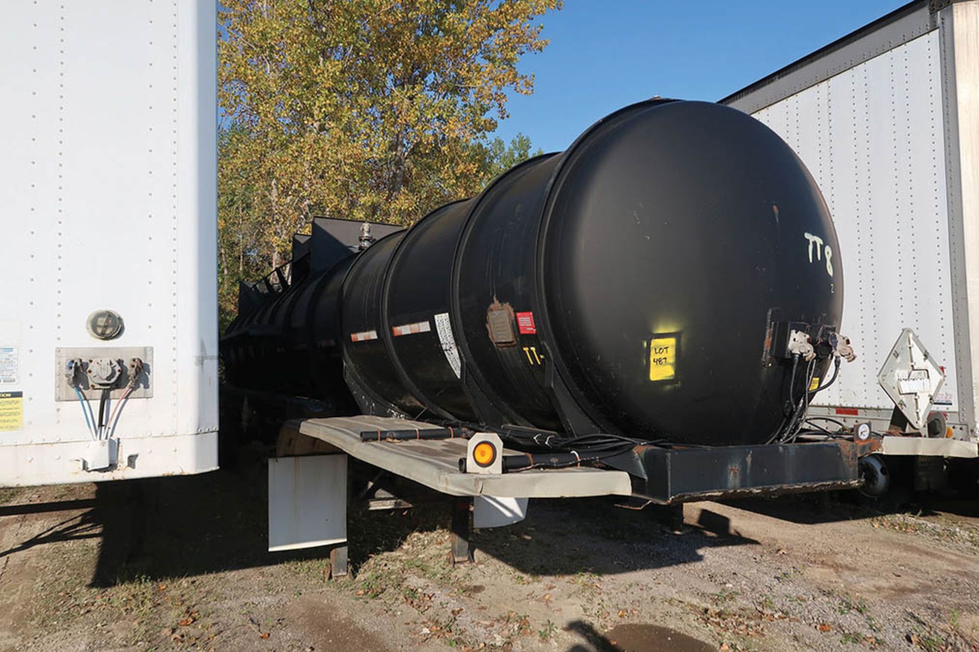 1993 INTERNATIONAL TANK TRAILER; VIN # 1T9A34228PS060103, 5,000 GALLON CAP, UNIT TT-8 ***LOCATED