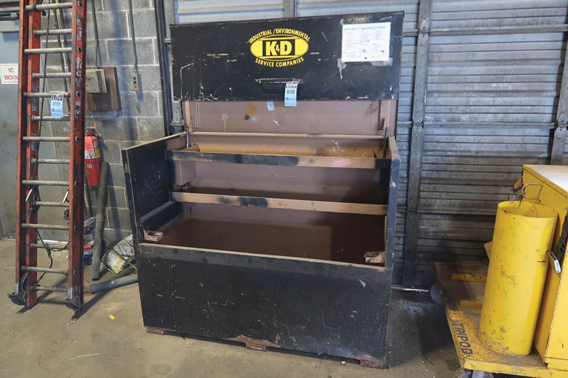 60'' X 30'' X 48'' JOB BOX