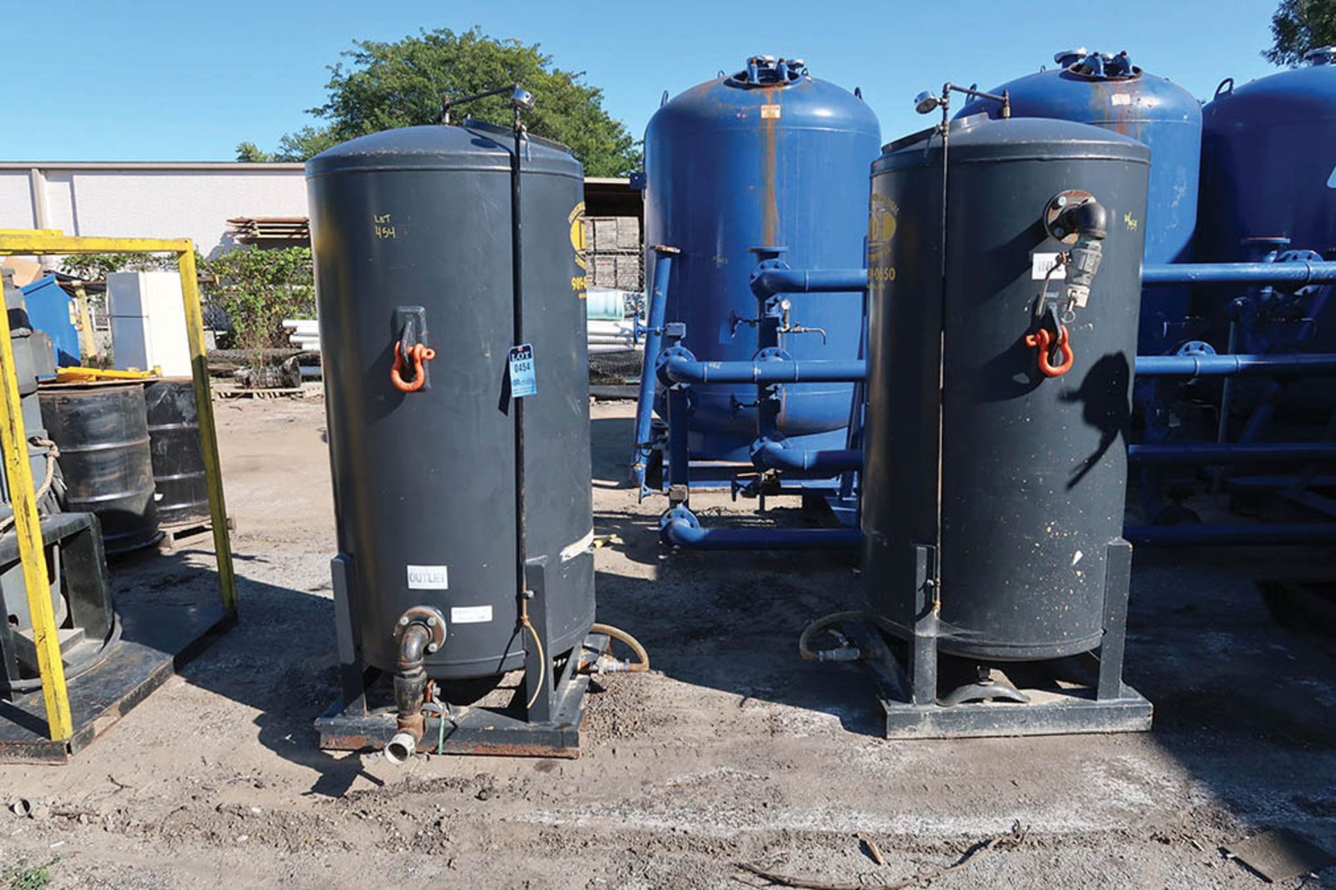 (2) FILTRATION TANKS ***LOCATED IN MIDLAND, MICHIGAN**