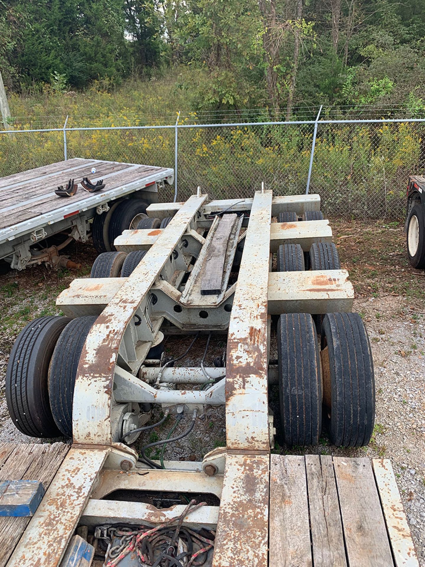 2008 FONTAINE RENEGADE LXTN RGN EXTENDABLE TRI-AXLE LOWBOY TRAILER 40-TON CAP. - Image 2 of 3