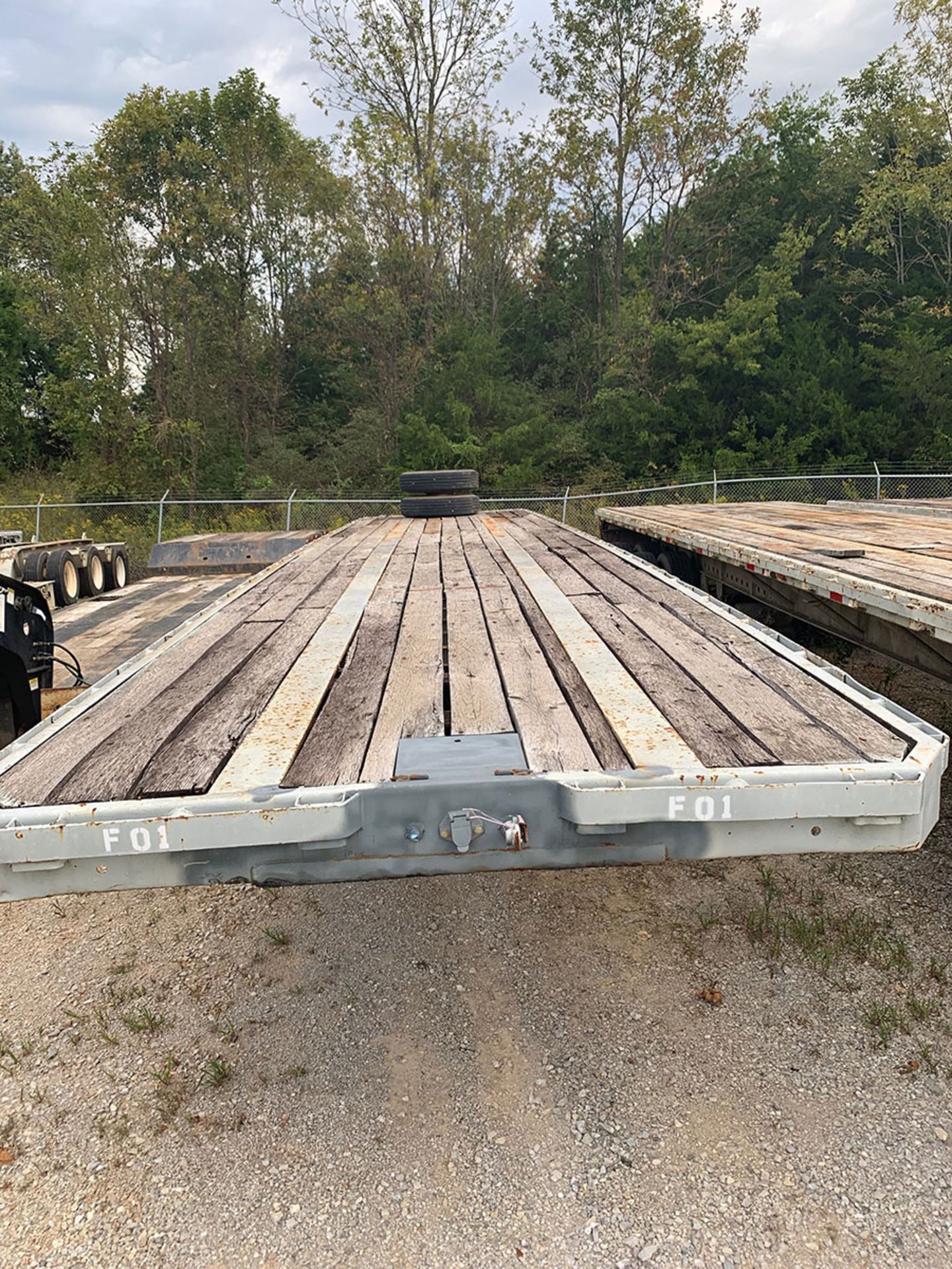 LUFKIN 42' FLATBED TRAILER, T/A, WOOD DECK, AIR RIDE SUSPENSION - Image 2 of 2