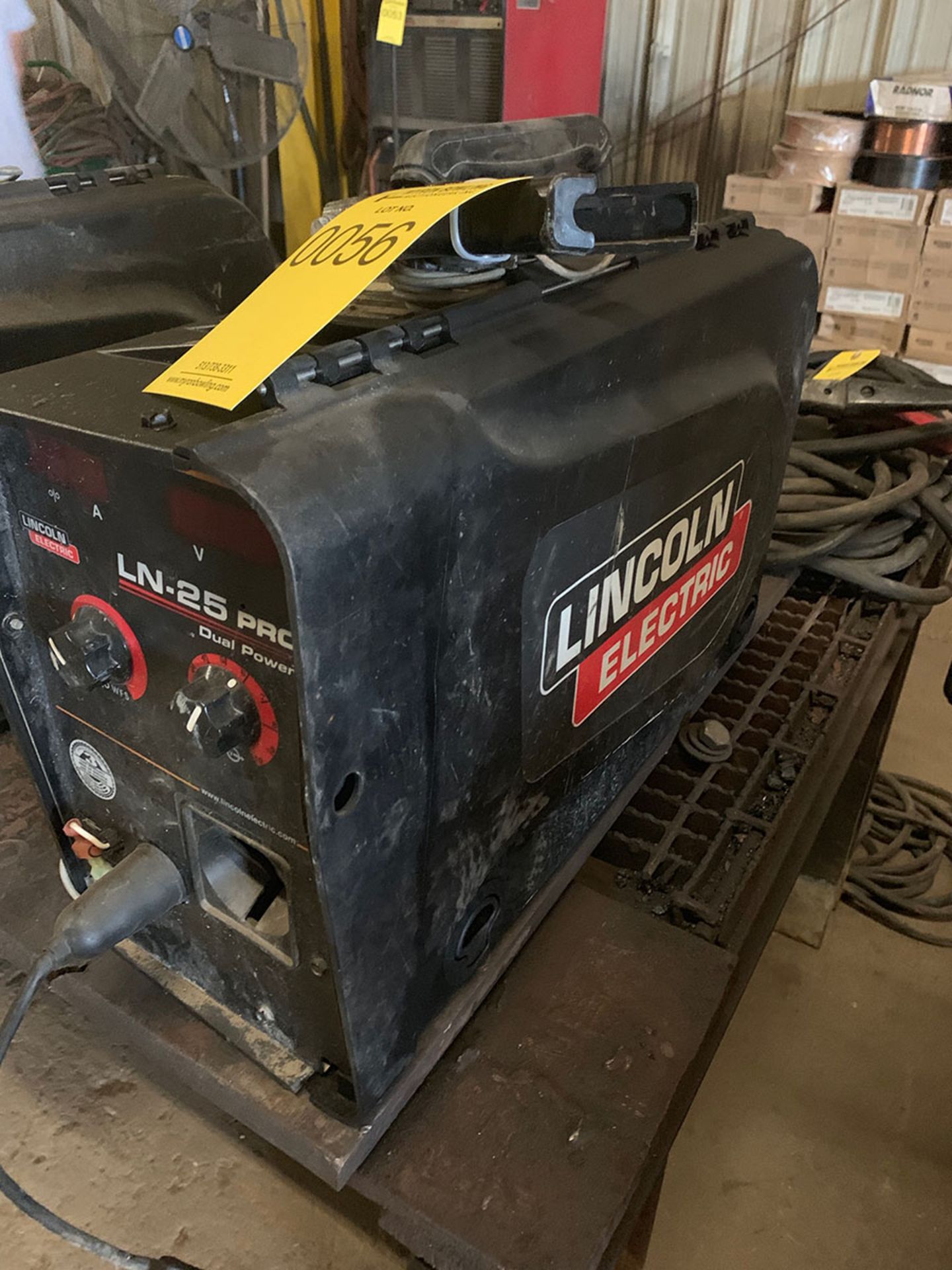 LINCOLN LN-25 PRO SUITCASE WIRE FEEDER