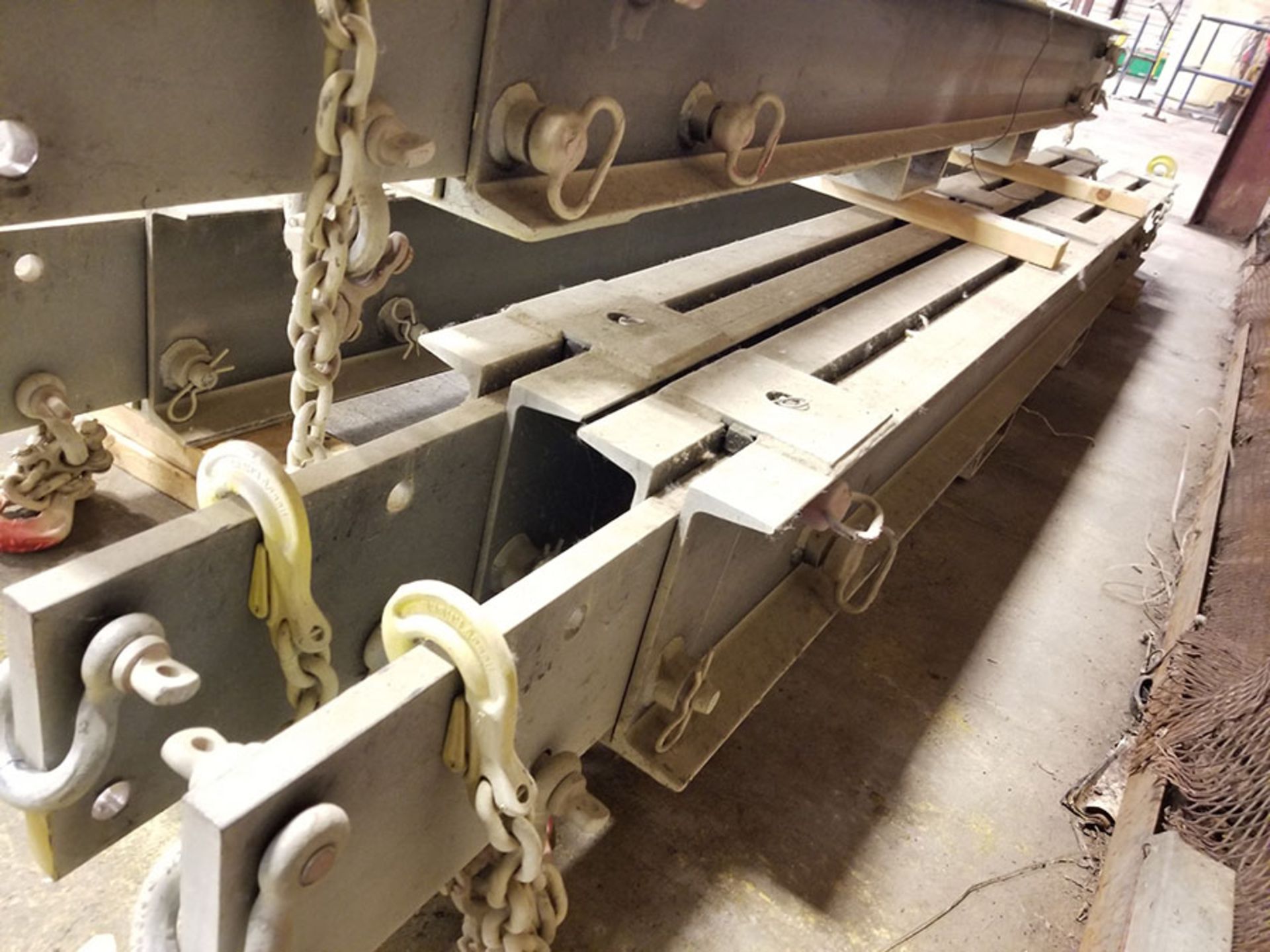 (2) SPREADER BARS, 149’‘ CLOSE LENGTH, ADJUSTABLE, CLEVISES AND HOOKS ON EACH, UNKNOWN CAPACITY - Image 2 of 5