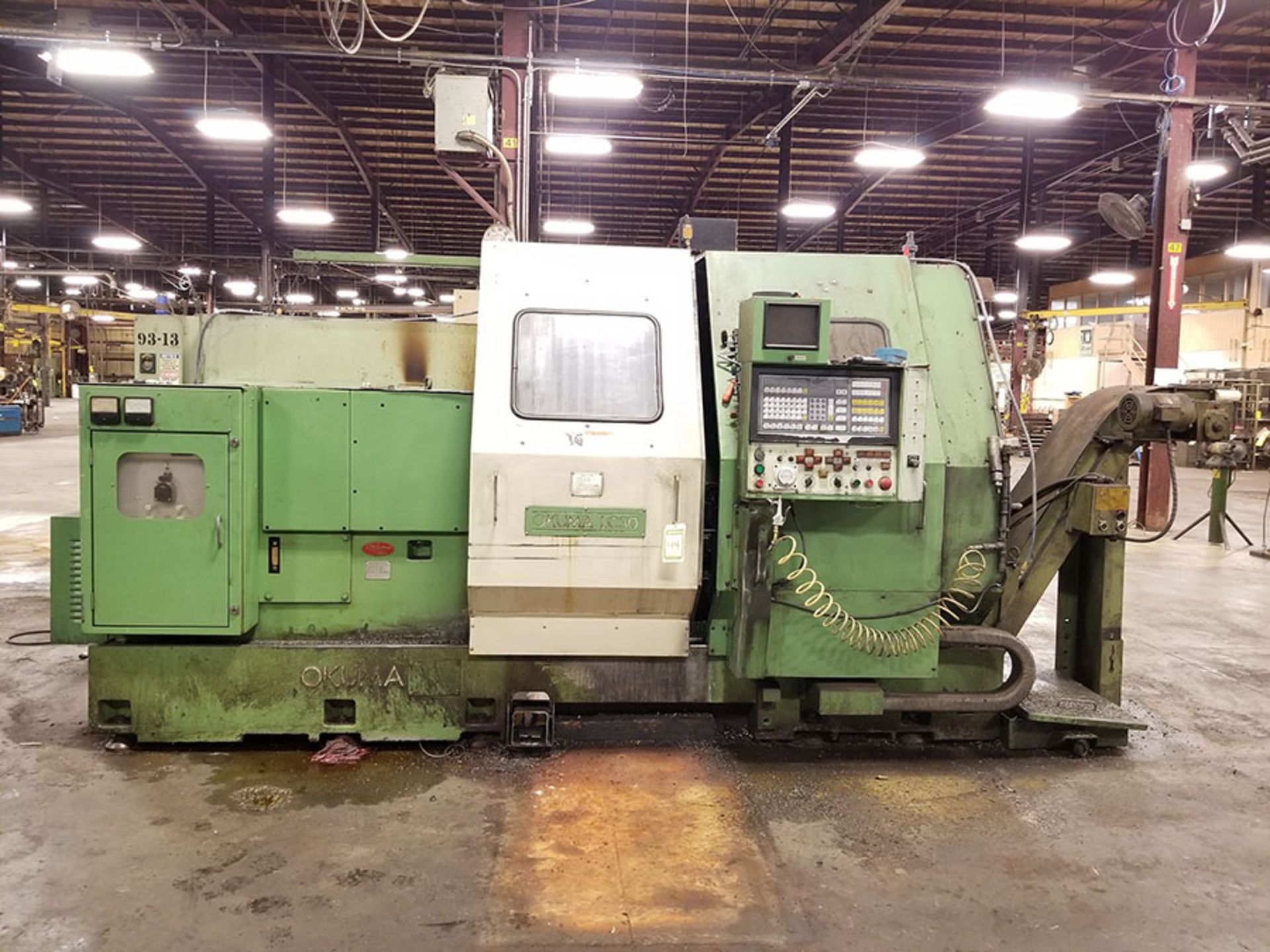 OKUMA LC-30 CNC LATHE, S/N 0319, 8 & 7-TOOL POSITION TURRETS, OUTFEED CHIP CONVEYOR - Image 2 of 16