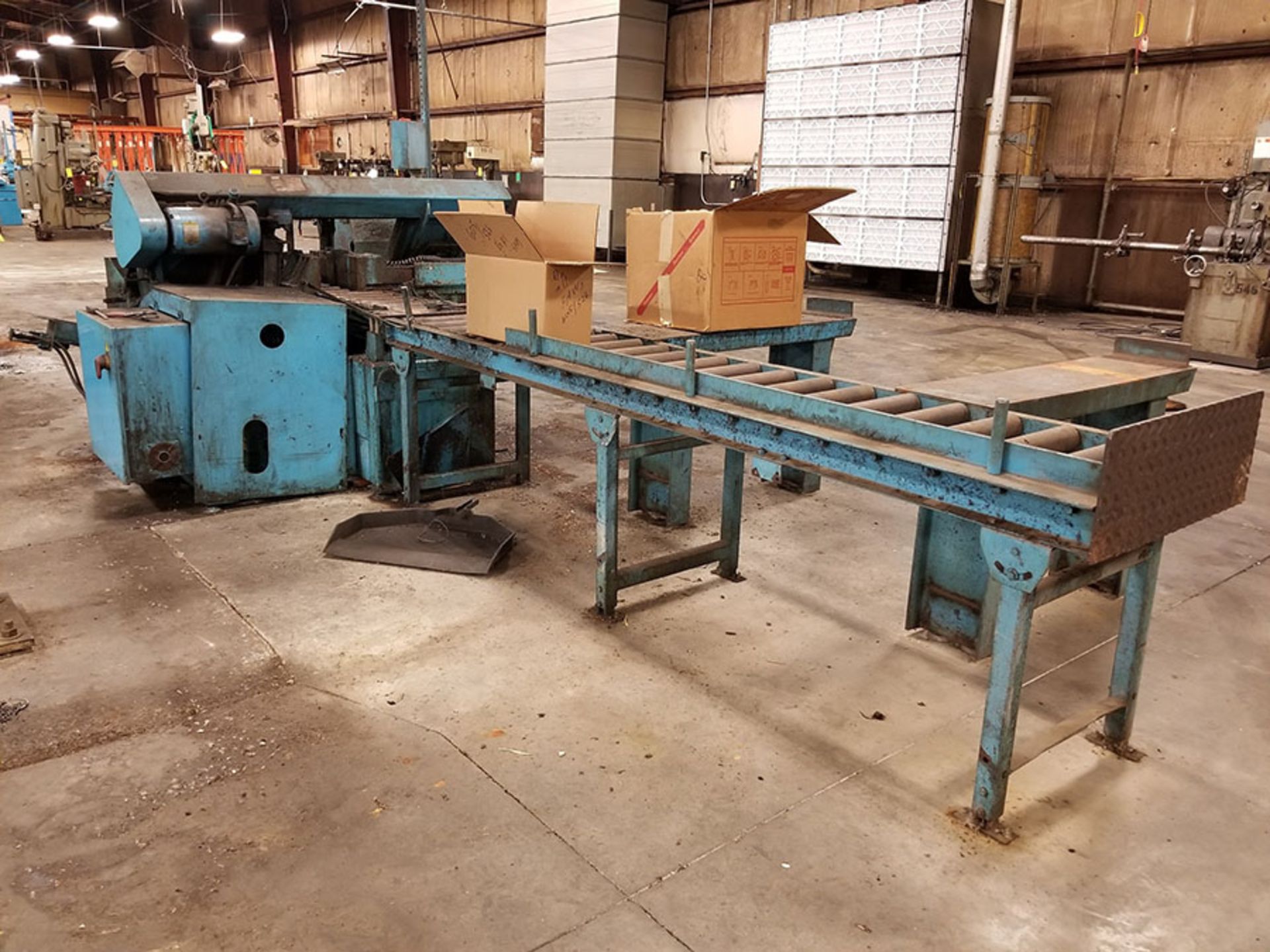 DOALL HORIZONTAL HYDRAULIC BANDSAW, MODEL C-3300 NC, 161’‘ BAND LENGTH, S/N 521-97202, 2' X 10' - Image 9 of 12