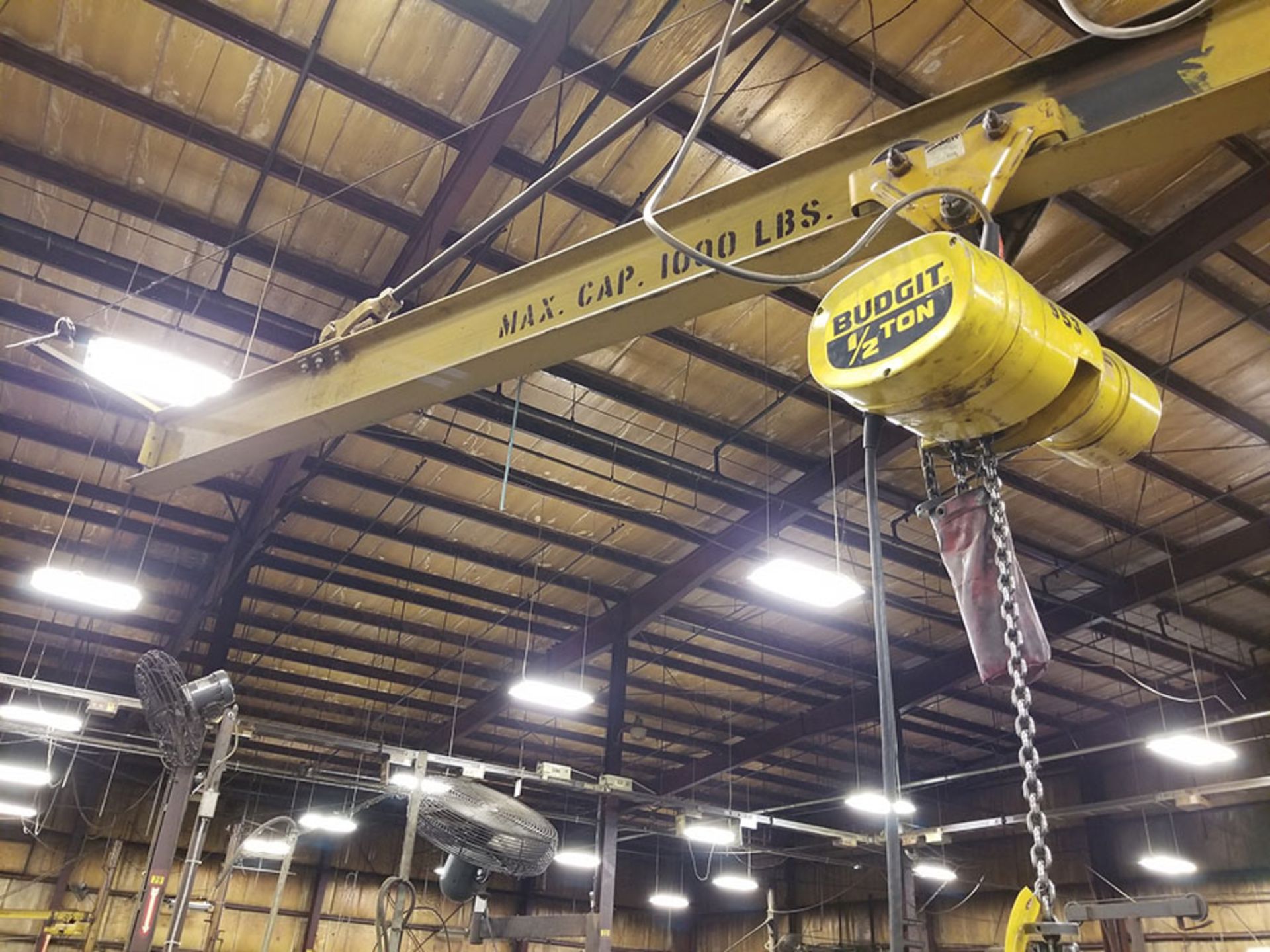 1/2 TON COLUMN MOUNTED JIB CRANE WITH BUDGIT 1/2 TON ELECTRIC CHAIN HOIST WITH PENDANT CONTROL - Image 5 of 5