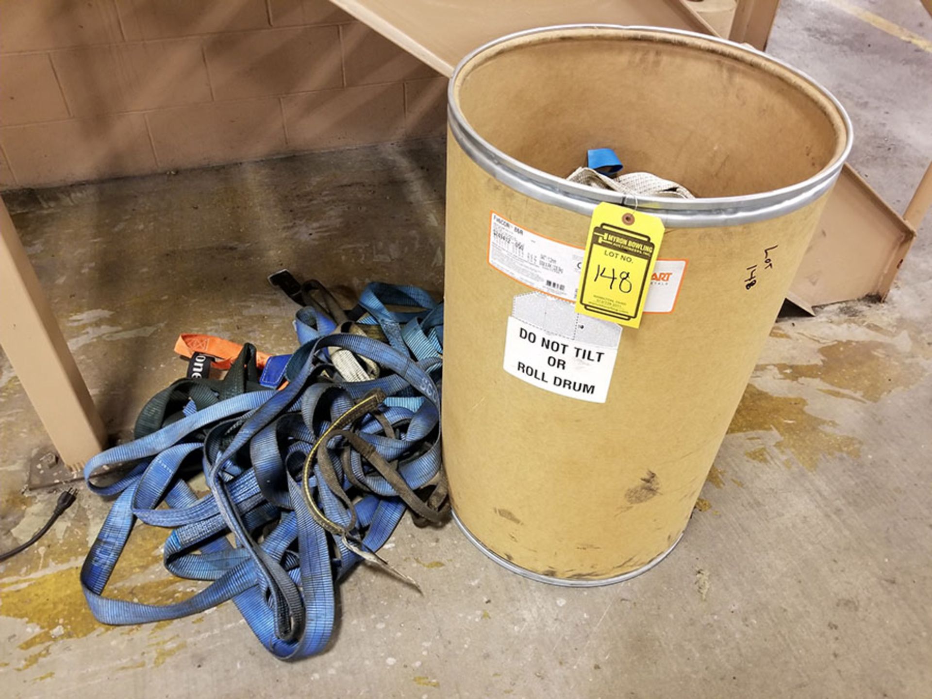 BUCKET OF LIFTING SLINGS & STRAPS - (30+) ASSORTED SIZES AND CAPACITIES