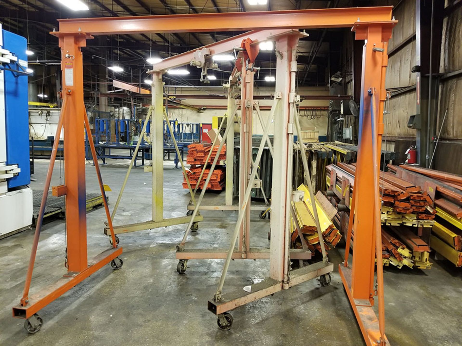 2,000 LB. ROLLING GANTRY CRANE, 99 1/2’‘ MINIMUM HEIGHT, 148’‘ MAX HEIGHT, 94’‘ OPENING