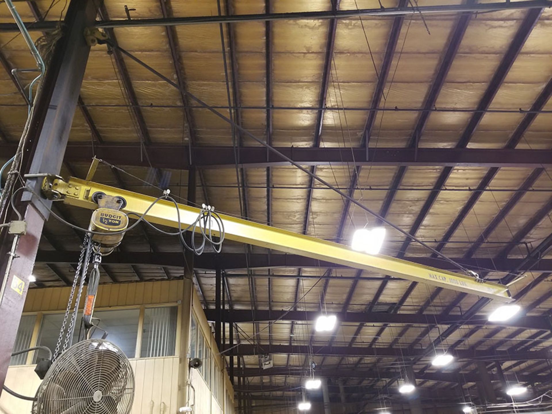 1/2 TON COLUMN MOUNTED JIB CRANE WITH BUDGIT 1/2 TON ELECTRIC CHAIN HOIST WITH PENDANT CONTROL - Image 4 of 4