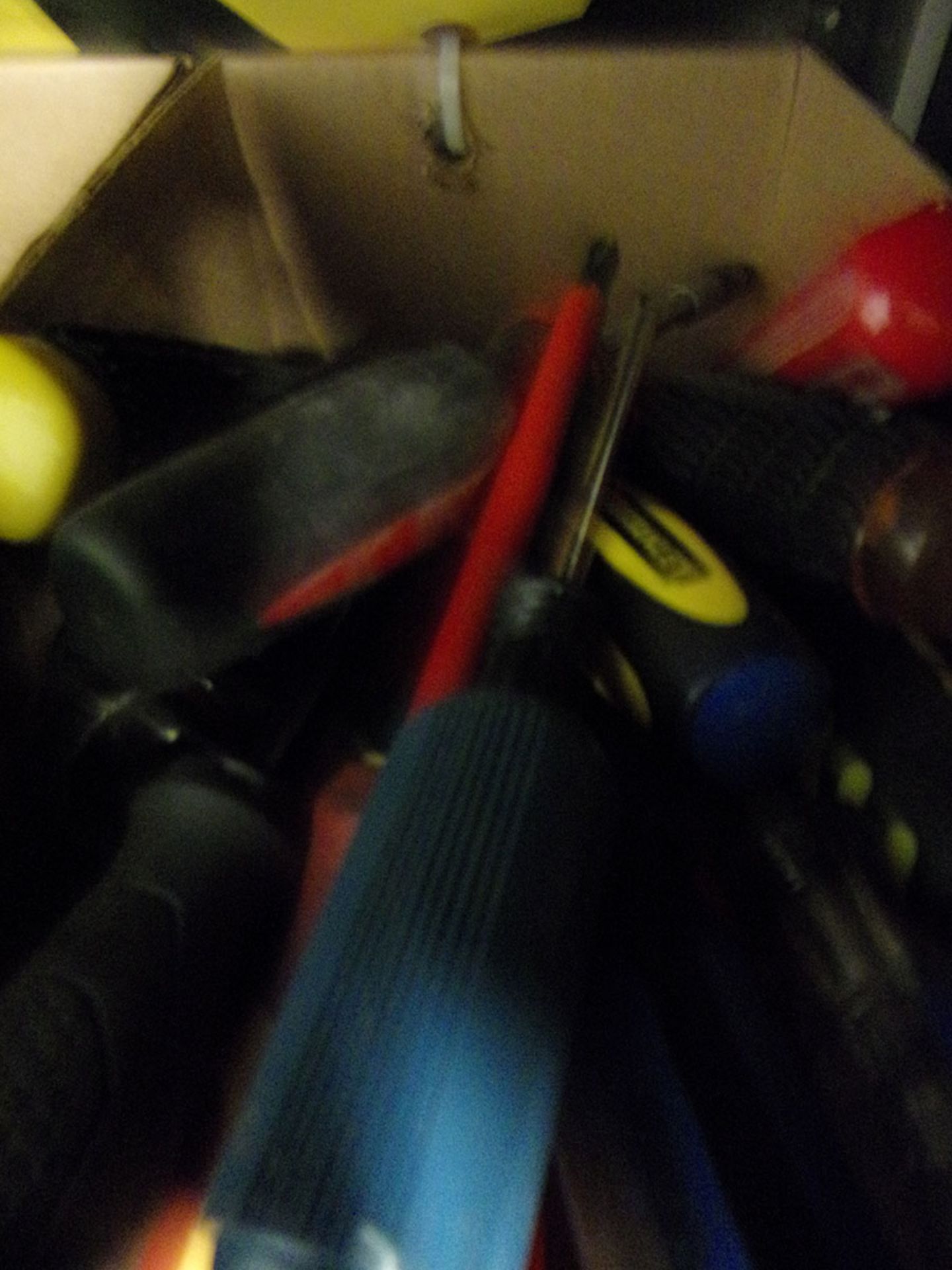 LOT OF PHILLIPS SCREWDRIVERS