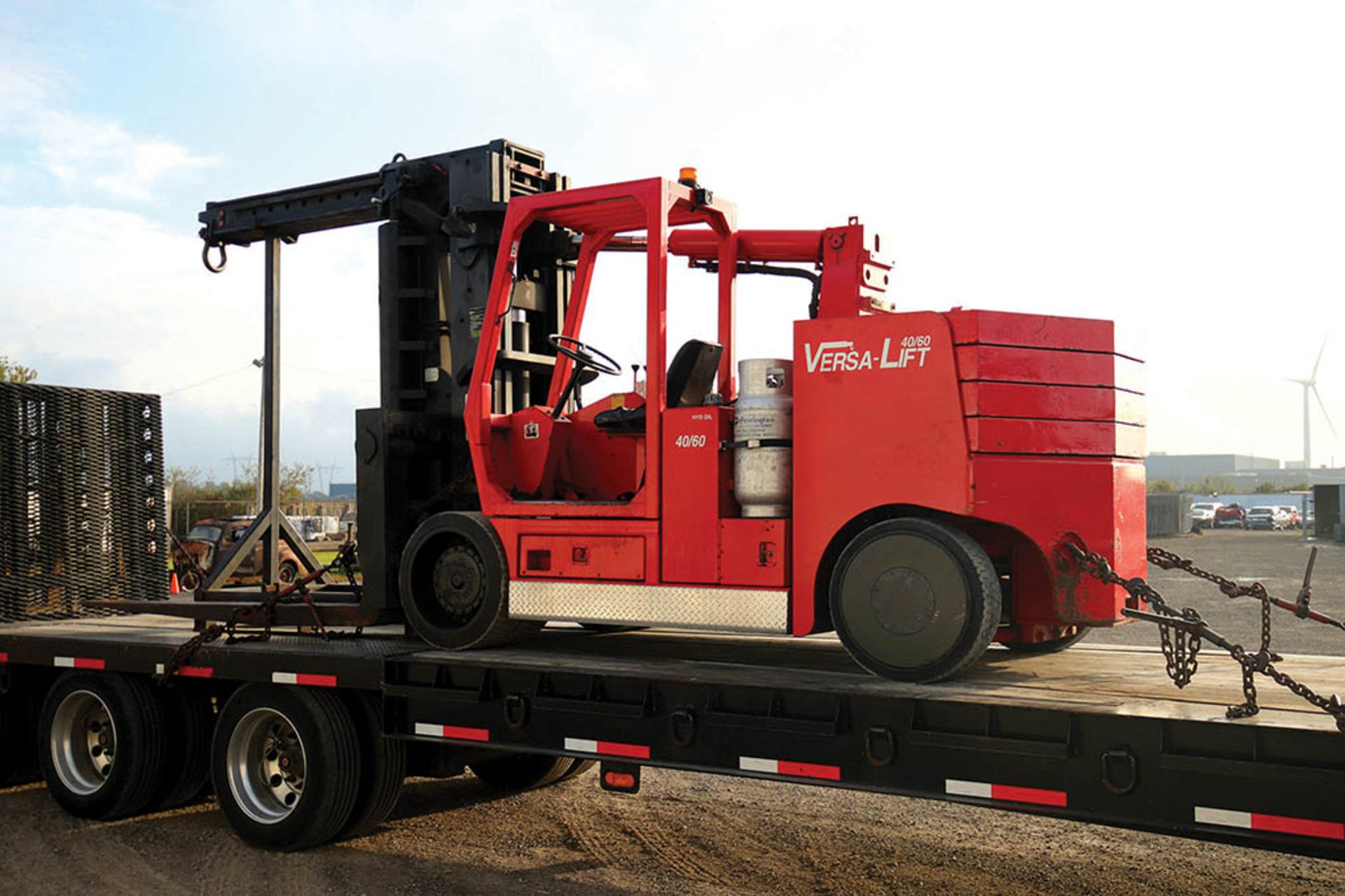 2010 VERSA-LIFT 40/60 Forklift, 60,000-lb. Capacity - Image 13 of 17