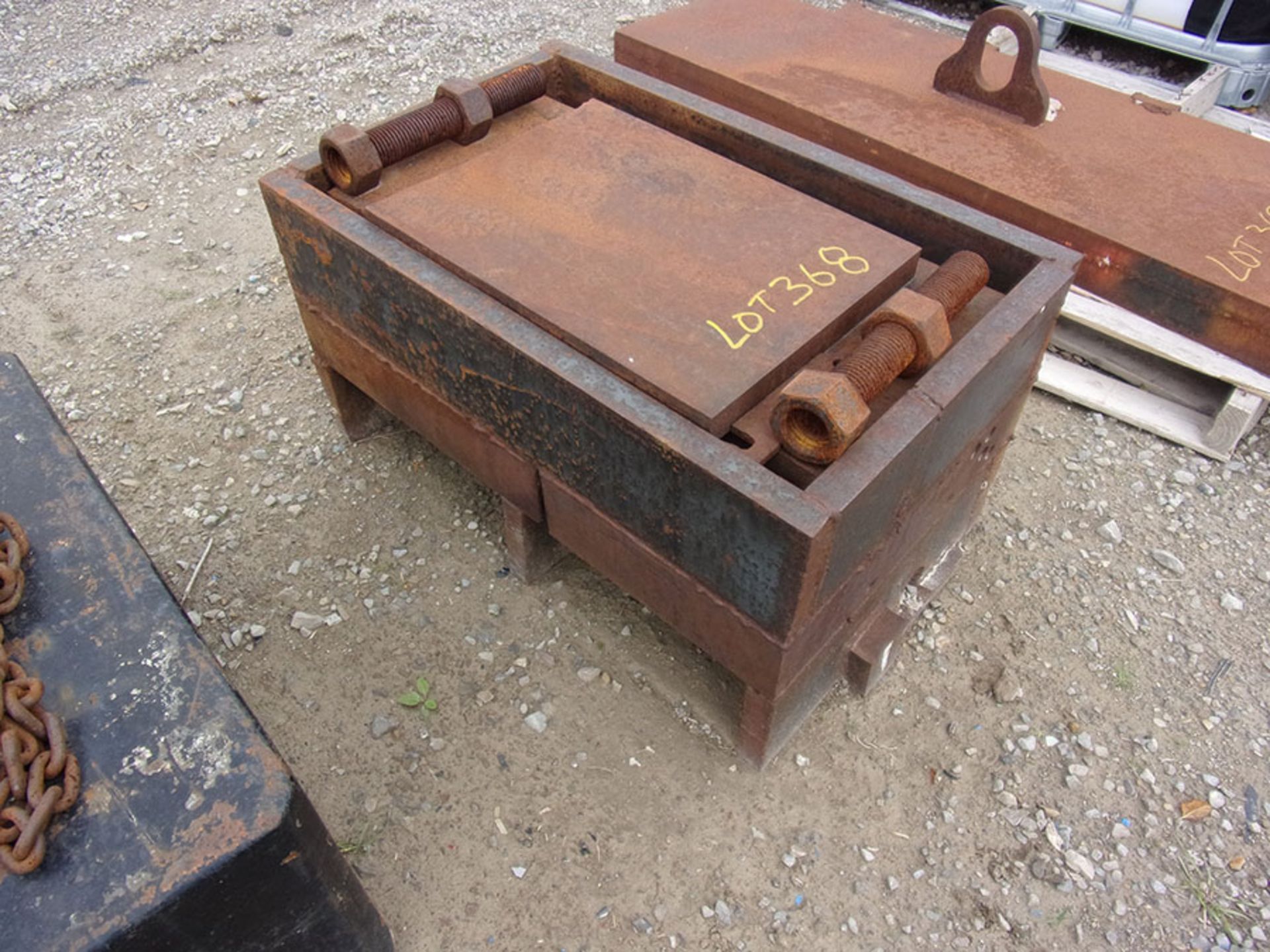 FORKLIFT COUNTERWEIGHT