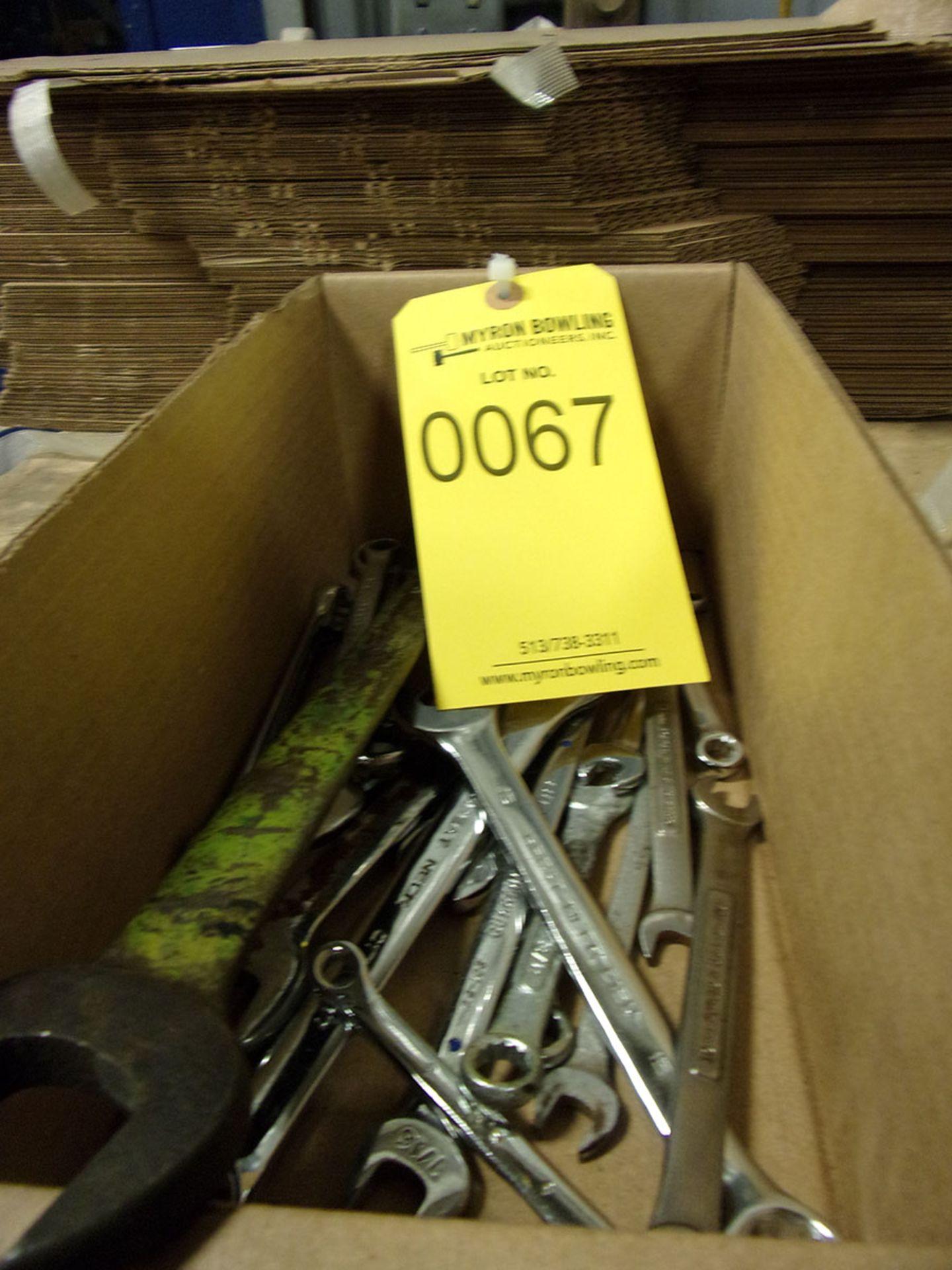 LOT OF WRENCHES