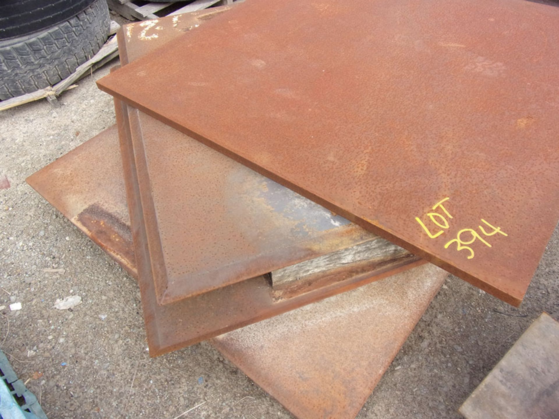 LOT OF ASSORTED SIZED PLATE STEEL