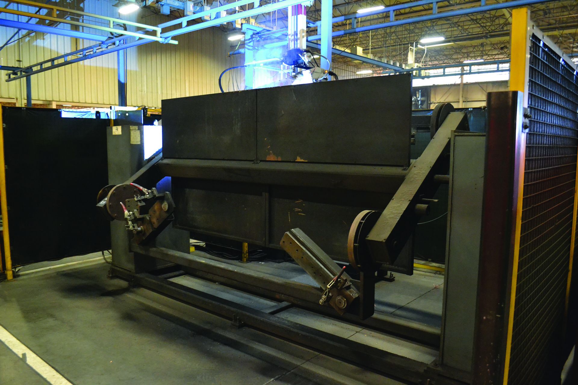 2001 MOTOMAN WITH 120 ROTARY TRUNNION & 2001 MOTOMAN UP20 ROBOT MILLER AXCESS, 450 WELDING POWER - Image 6 of 9