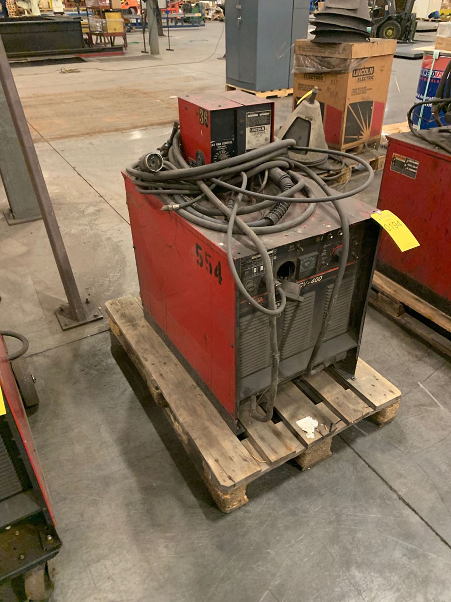 LINCOLN CV400 POWER SOURCE WITH LN-7 WIRE FEEDER
