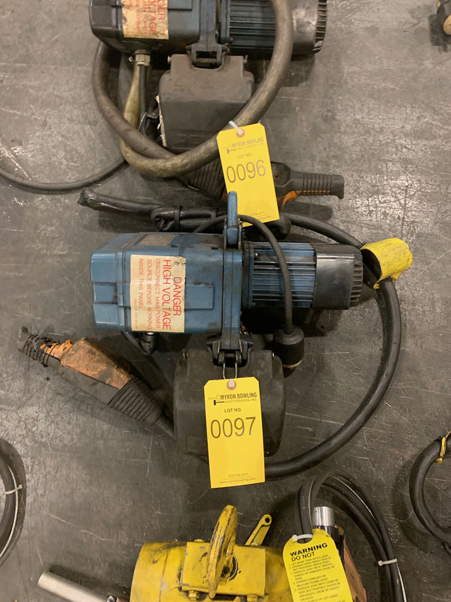 DEMAG 550 LB. ELECTRIC CHAIN HOIST