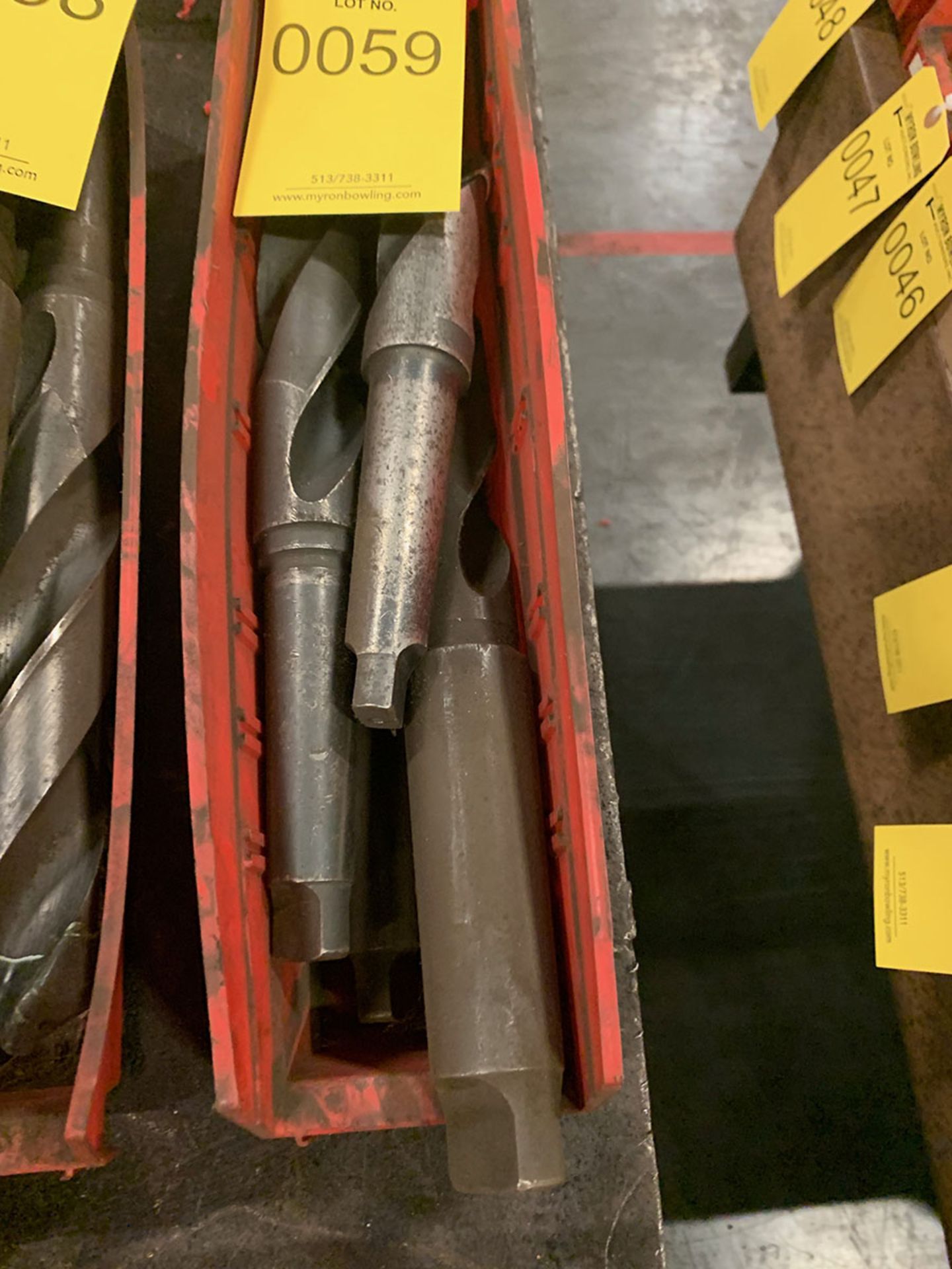 LOT OF ASSORTED SIZE TAPERED DRILL BITS