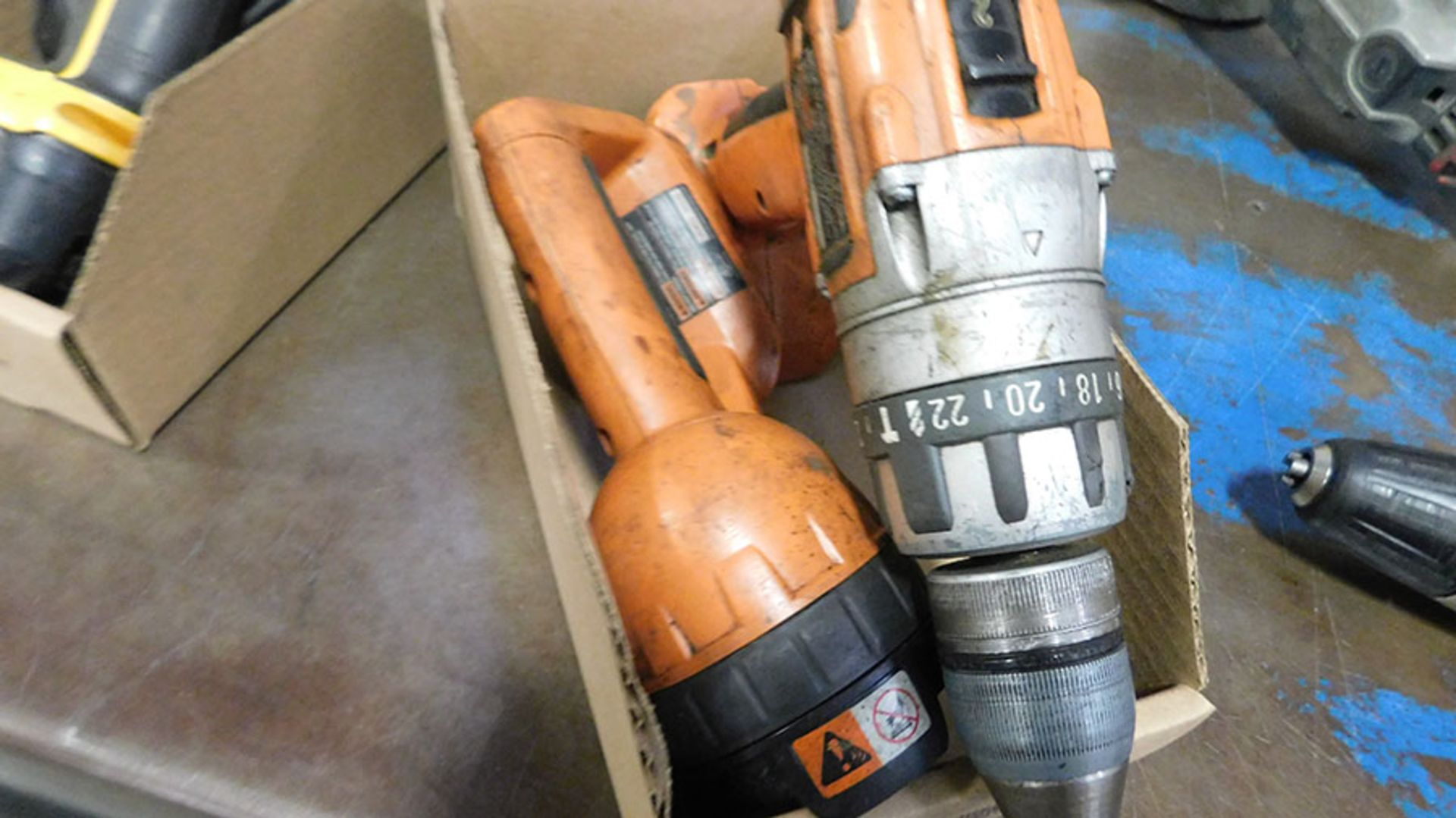 LOT OF RIDGID 1/2'' DRILL; 18 VOLT WITH RIDGID 18 VOLT LIGHT - Image 2 of 2