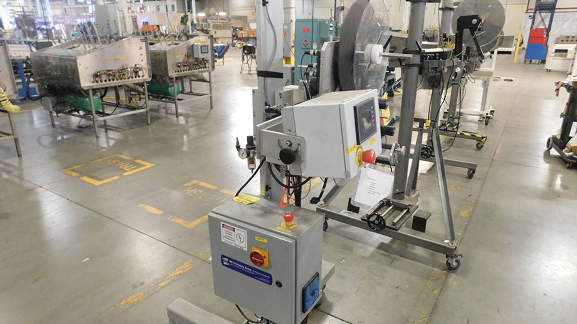 WS PACKAGING GROUP AUTOMATED SYSTEM ROLLING LABEL APPLICATOR; MODEL ASD-50-TAMP, S/N JN72988-2 - Image 4 of 4