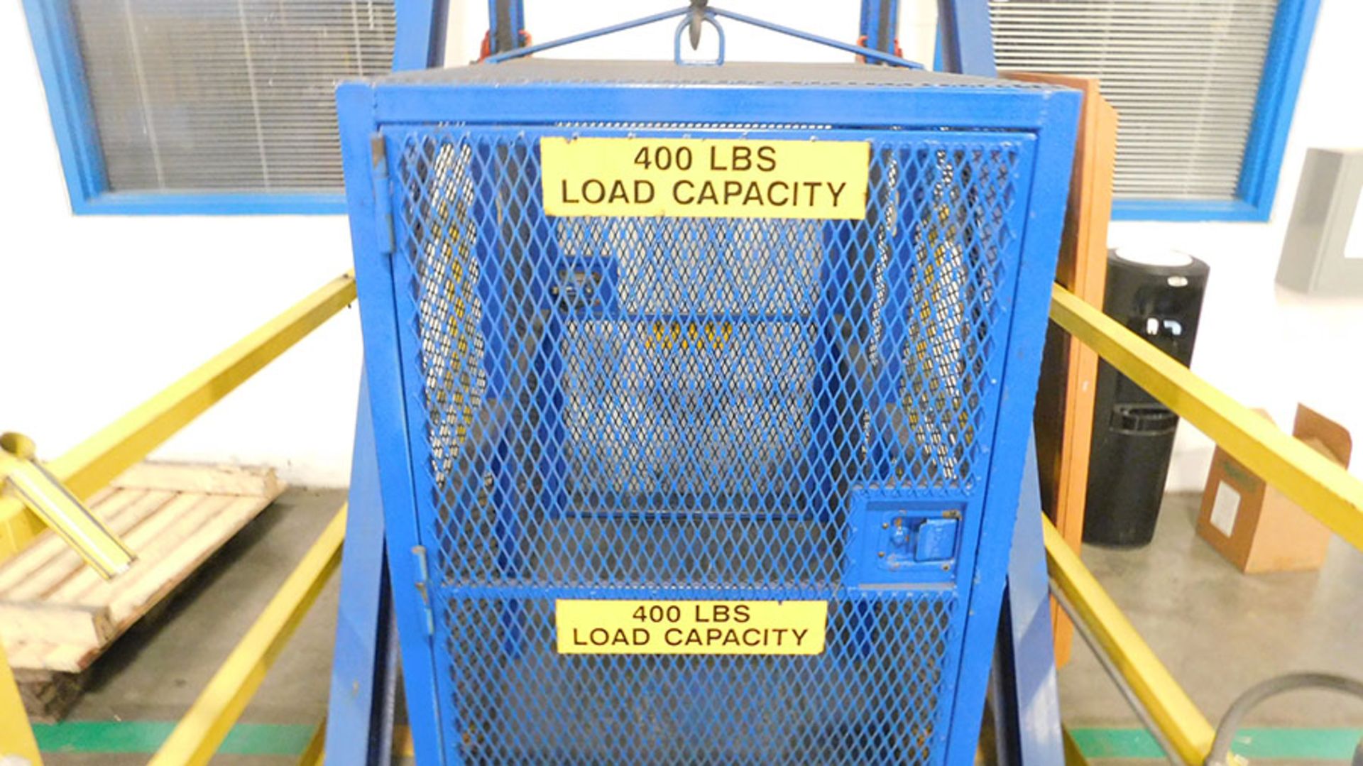 400-LB. CAPACITY SMALL FREIGHT ELEVATOR WITH CM LODESTAR HOIST - Image 5 of 6