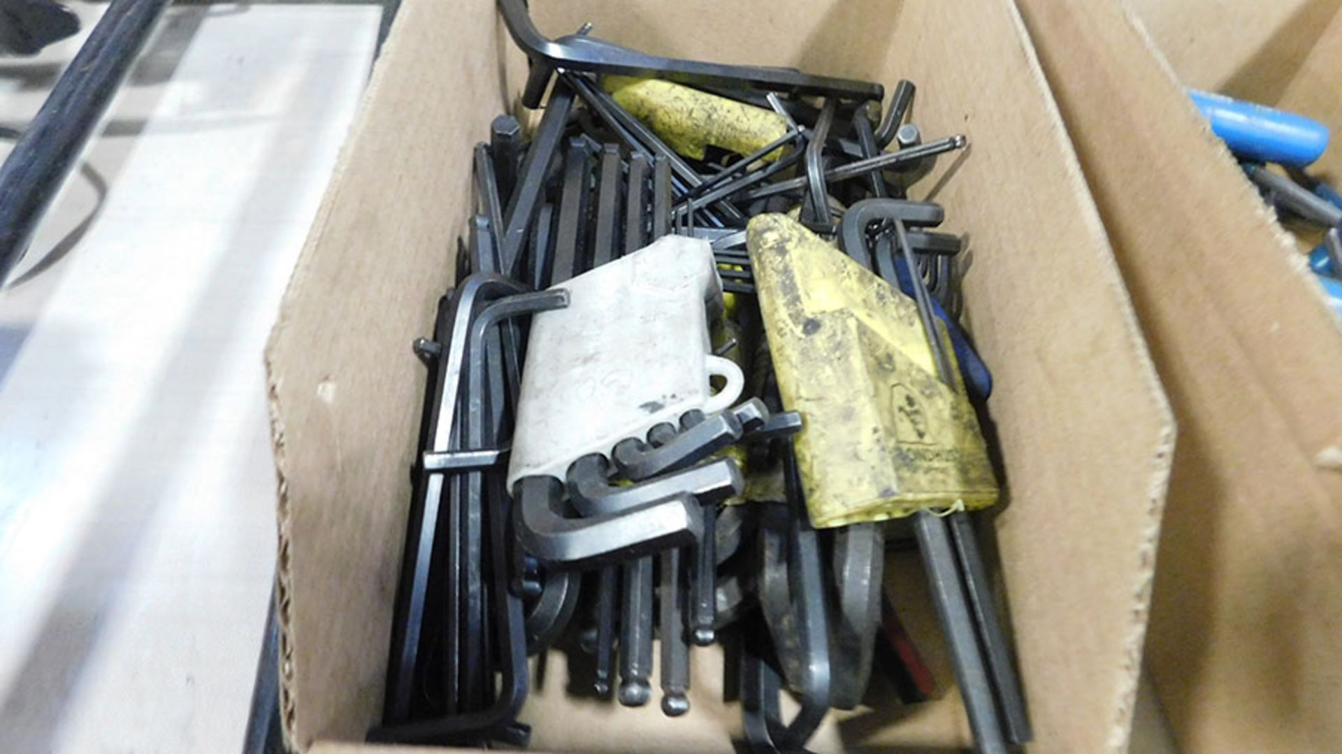 LOT OF ASSORTED ALLEN WRENCHES