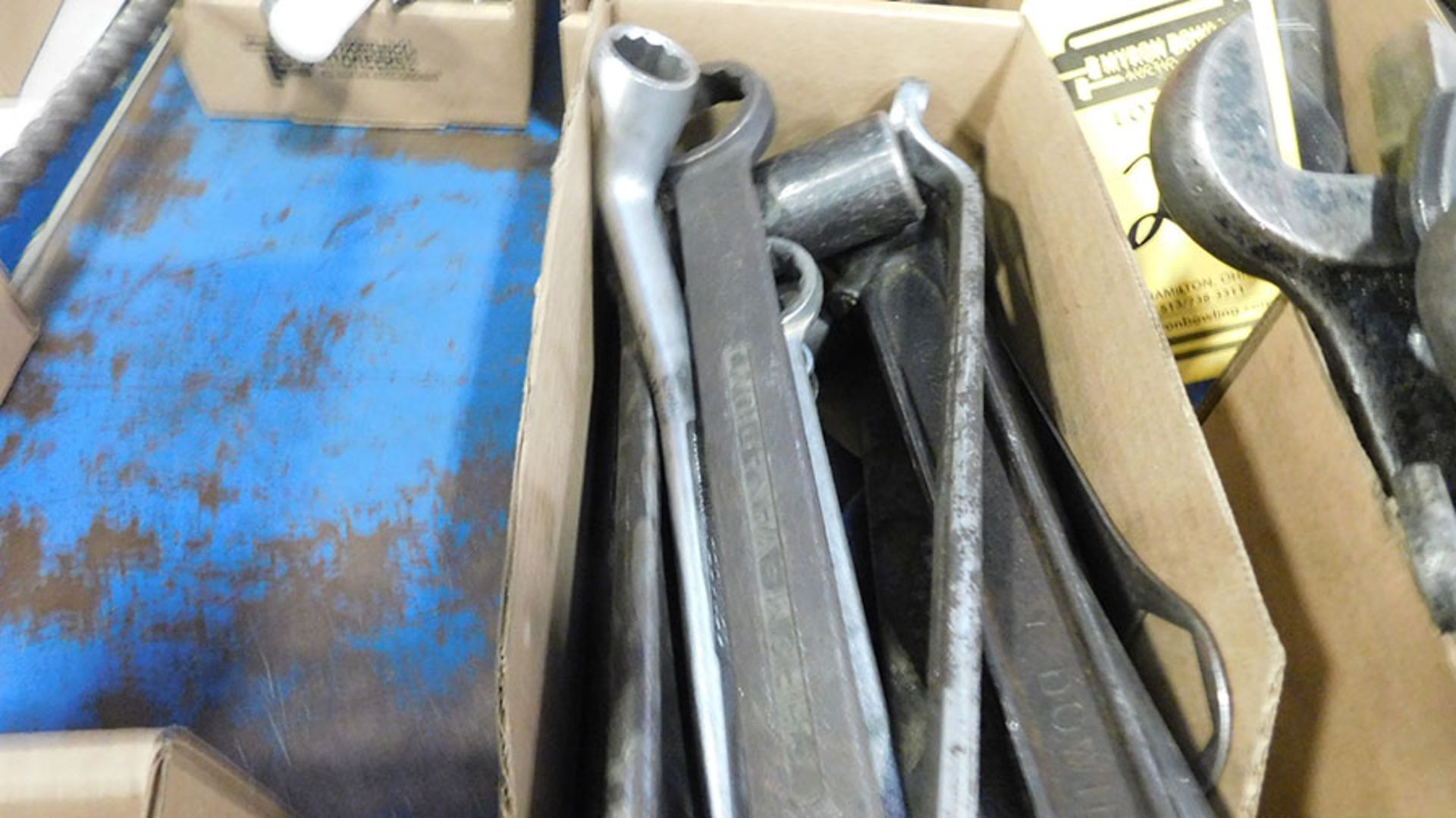 LOT OF ASSORTED WRENCHES