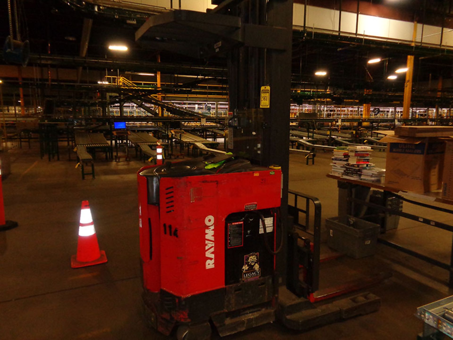 1997 RAYMOND 3,000 LB. CAPACITY ELECTRIC REACH TRUCK; MODEL EAS1, 36V, 252'' MAX LOAD HEIGHT, 42''