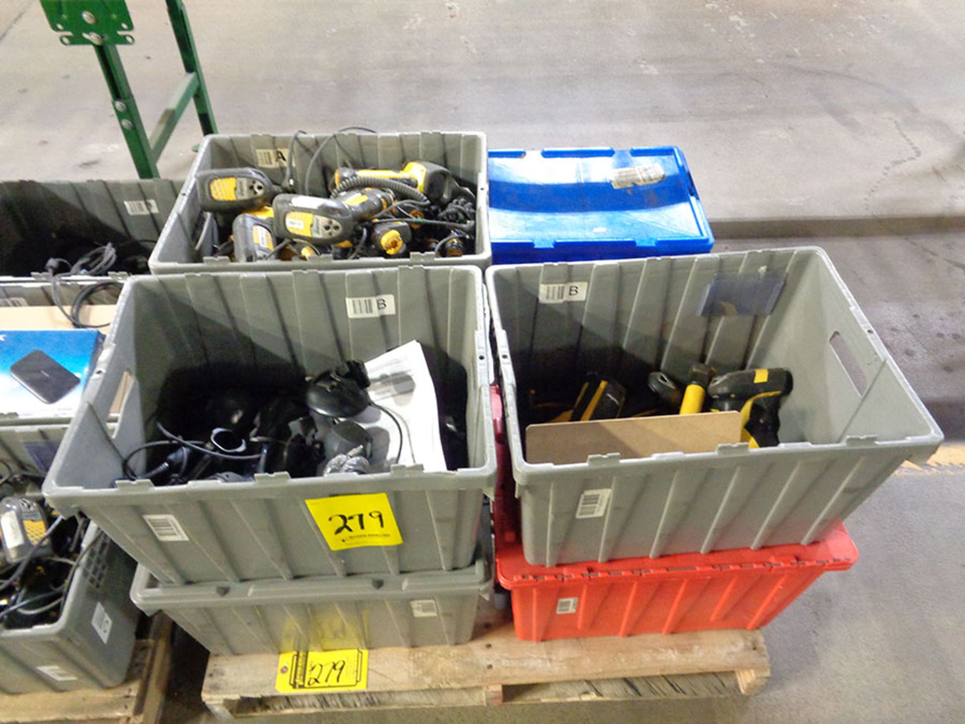 PALLET WITH BARCODE SCANNERS