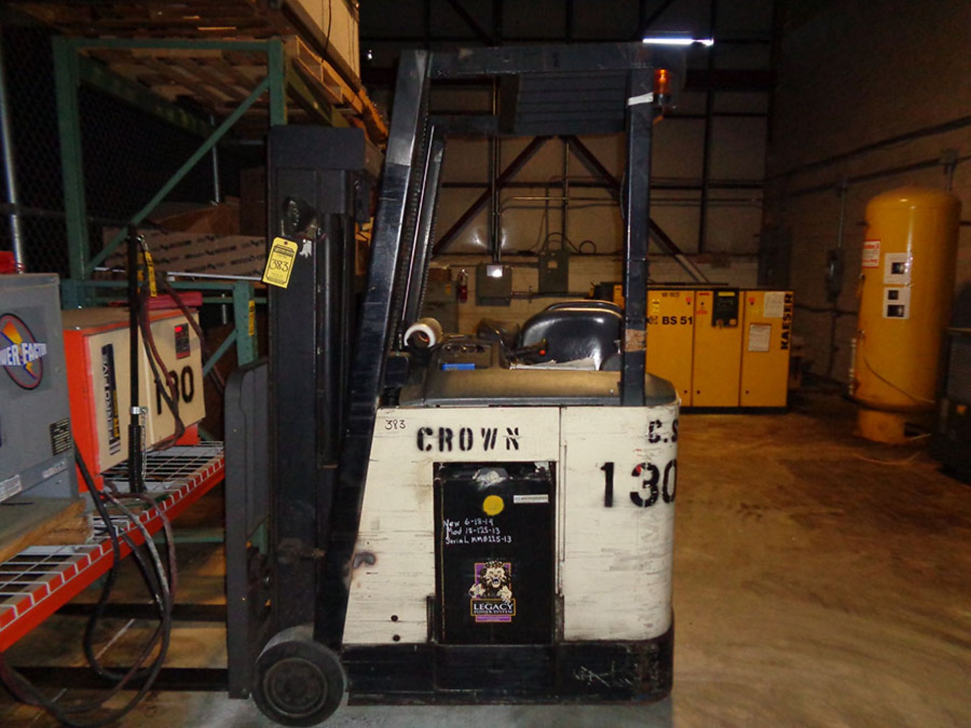 1998 CROWN 3,000 LB. CAPACITY ELECTRIC STAND-UP FORKLIFT; MODEL RD3020-30, 36V, S/N A191747, 18, - Image 2 of 5
