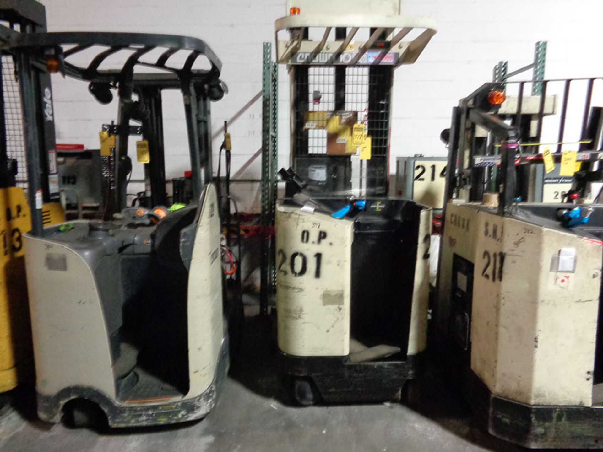 1990 CROWN 3,500 LB. CAPACITY ELECTRIC REACH TRUCK; MODEL 35RRTT, 36V, 42'' FORKS, 3-STAGE MAST,