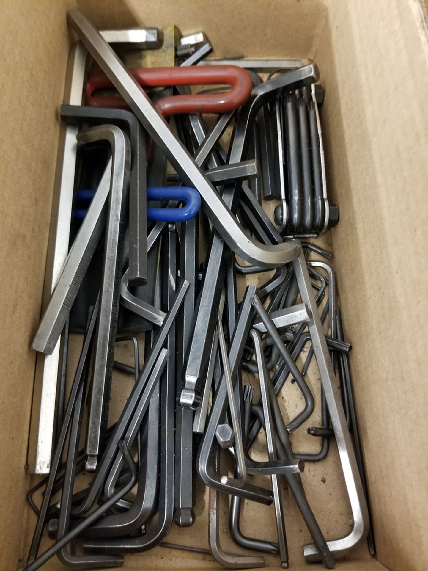 BOX OF ALLEN WRENCHES HEX KEY WRENCHES, ASSORTED SIZES