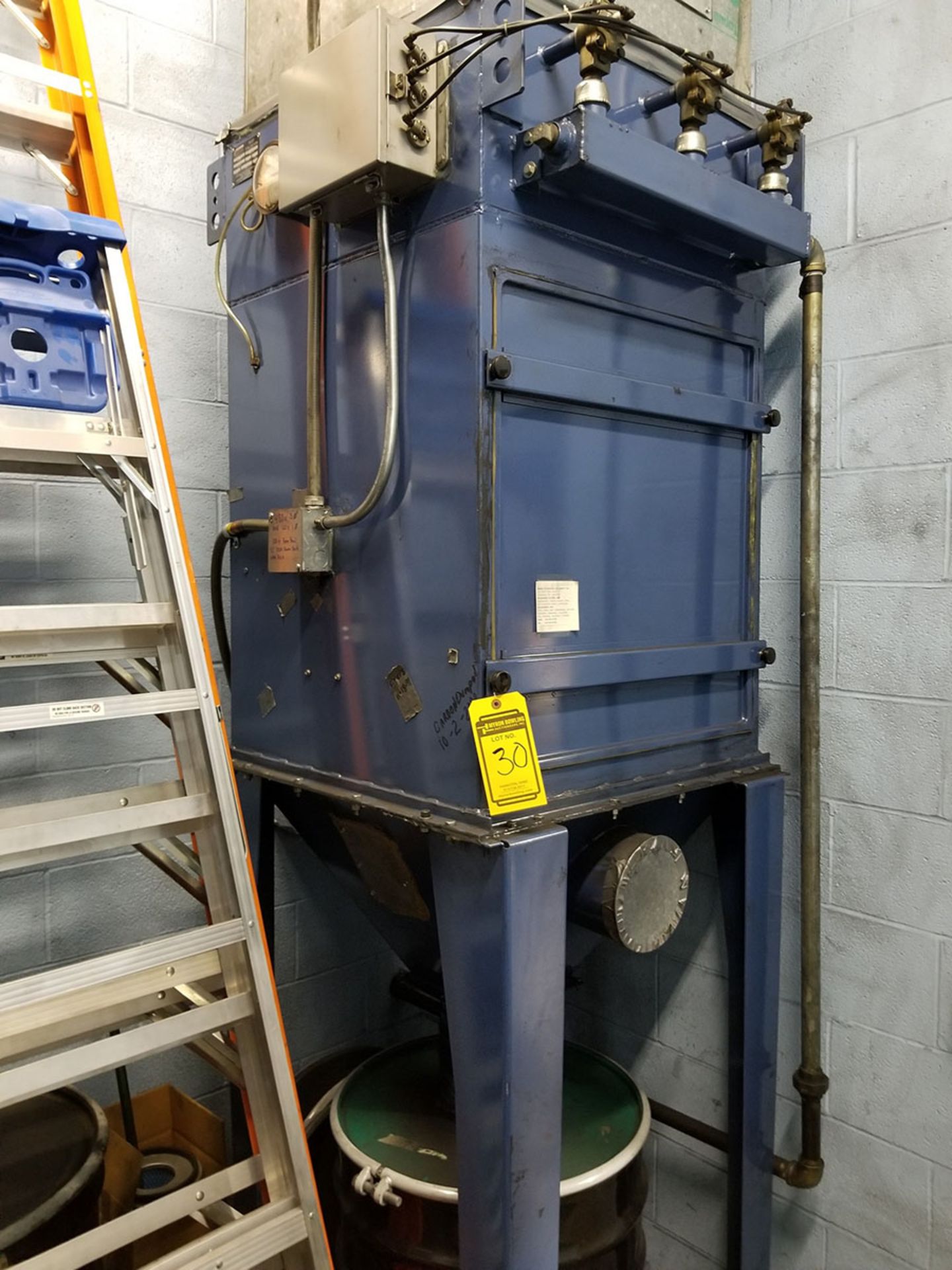 TORIT DUST COLLECTOR, MODEL TD-486, S/N 751, 230/460V, 60 CYCLE, 3 PHASE 3 HP, SINGLE BOTTOM