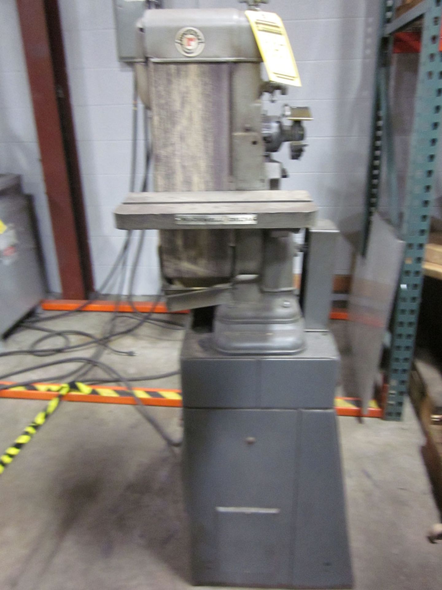 ROCKWELL DELTA 6'' VERTICAL BELT SANDER, 14 3/4'' X 7 1/2'' TABLE