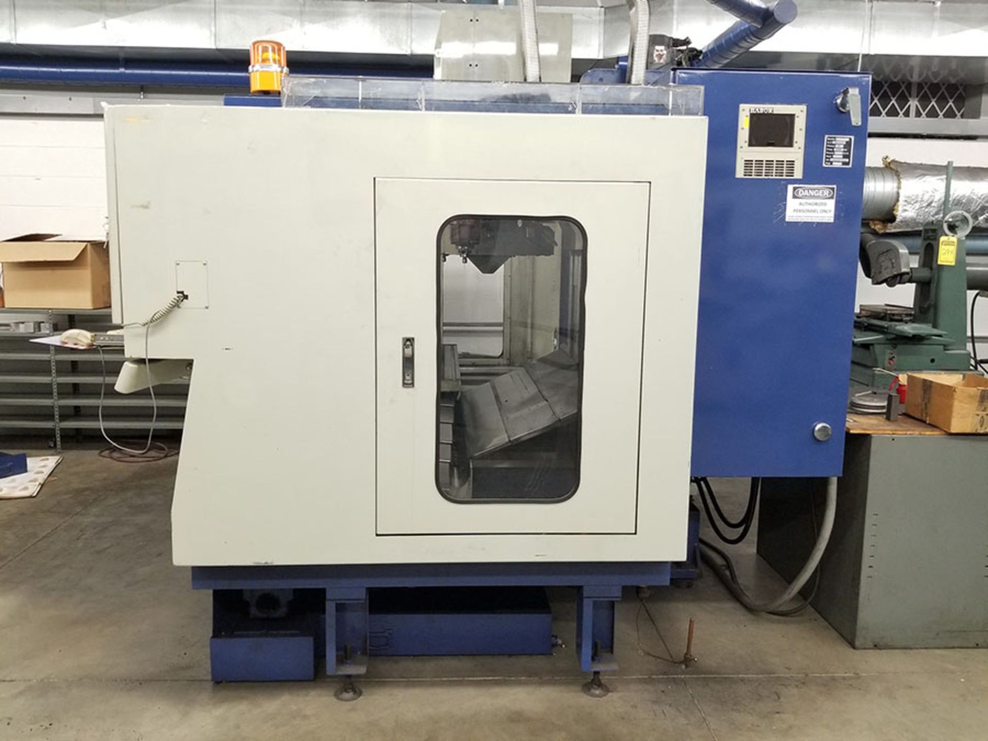 2000 VIPER CNC VERTICAL MACHINING CENTER, MODEL V950, MITSUBISHI KWS-980A DRO CONTROL WITH HS BUFFER - Image 5 of 19