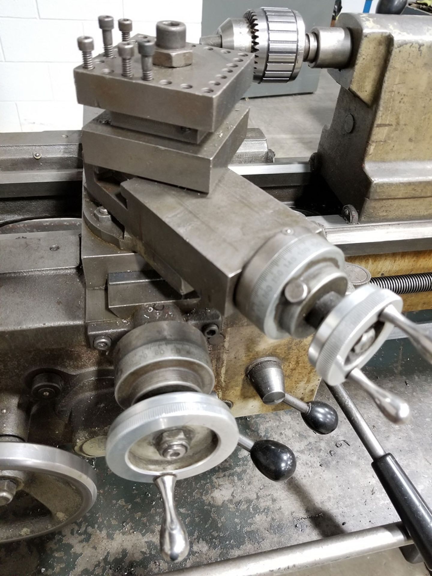 CLAUSING GAP BED ENGINE LATHE, 50'' BED, 6'' CENTER OVER BED, 6'' 3 JAW CHUCK, TAILSTOCK, CROSS - Image 11 of 13